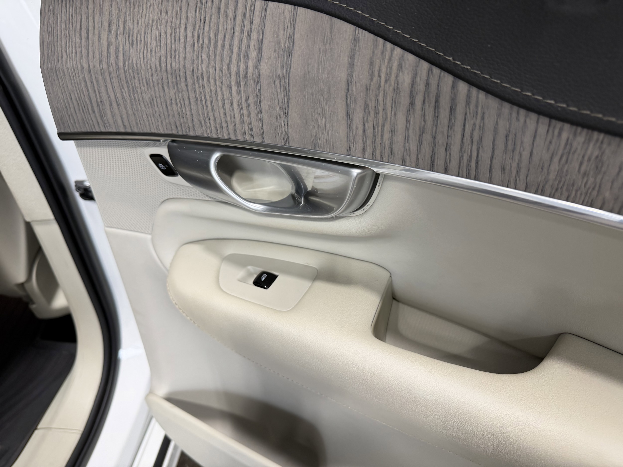 2023 Volvo XC90 Ultimate - Photo 32