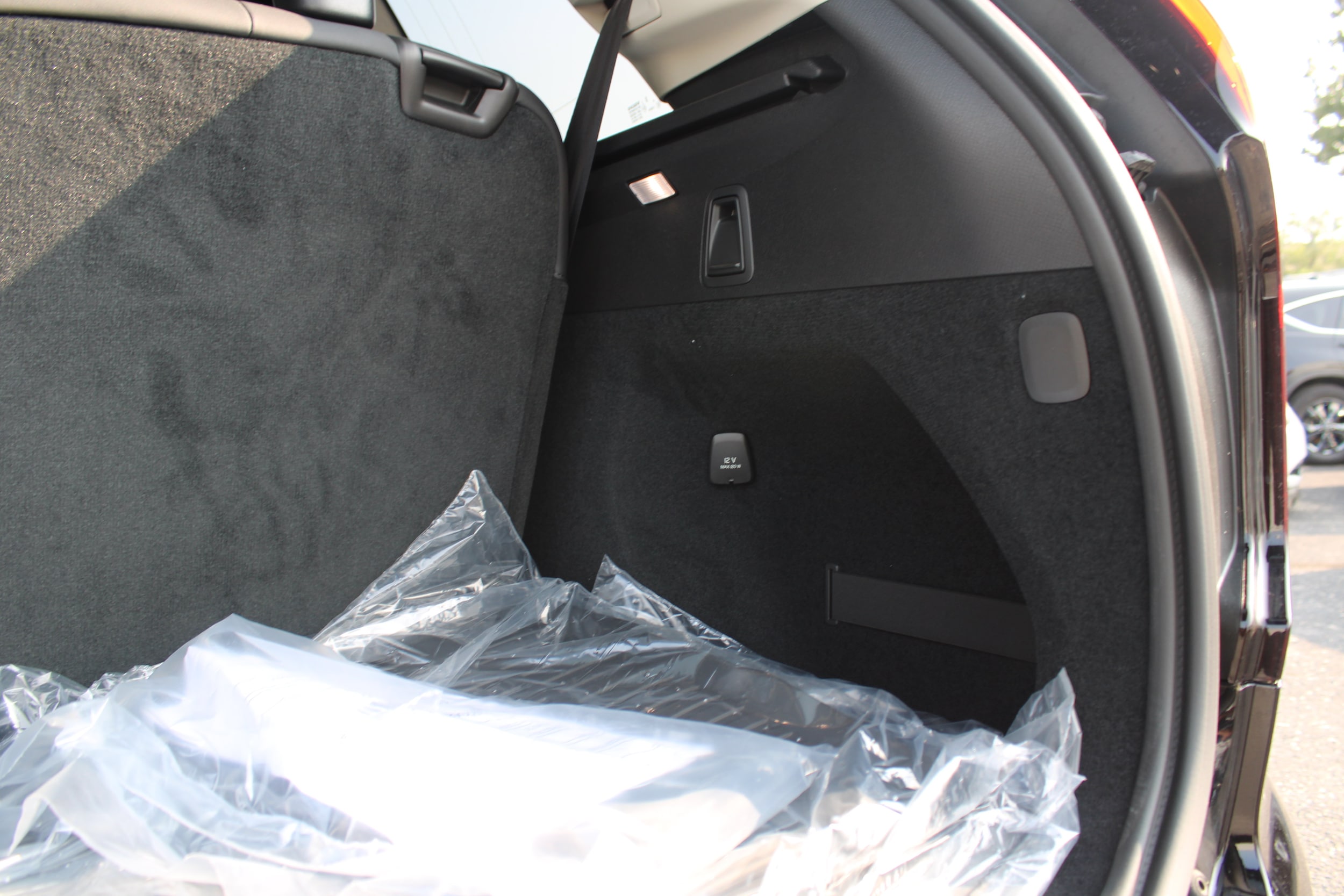 2026 Volvo XC90 Plus - Photo 42
