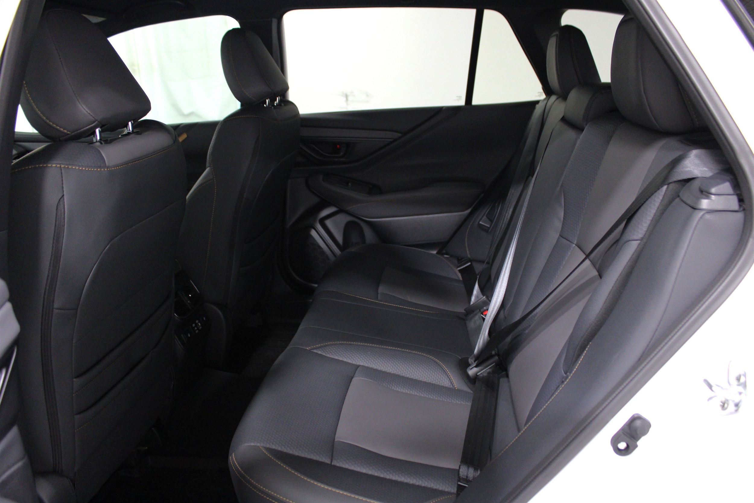 2025 Subaru Outback Wilderness - Photo 19