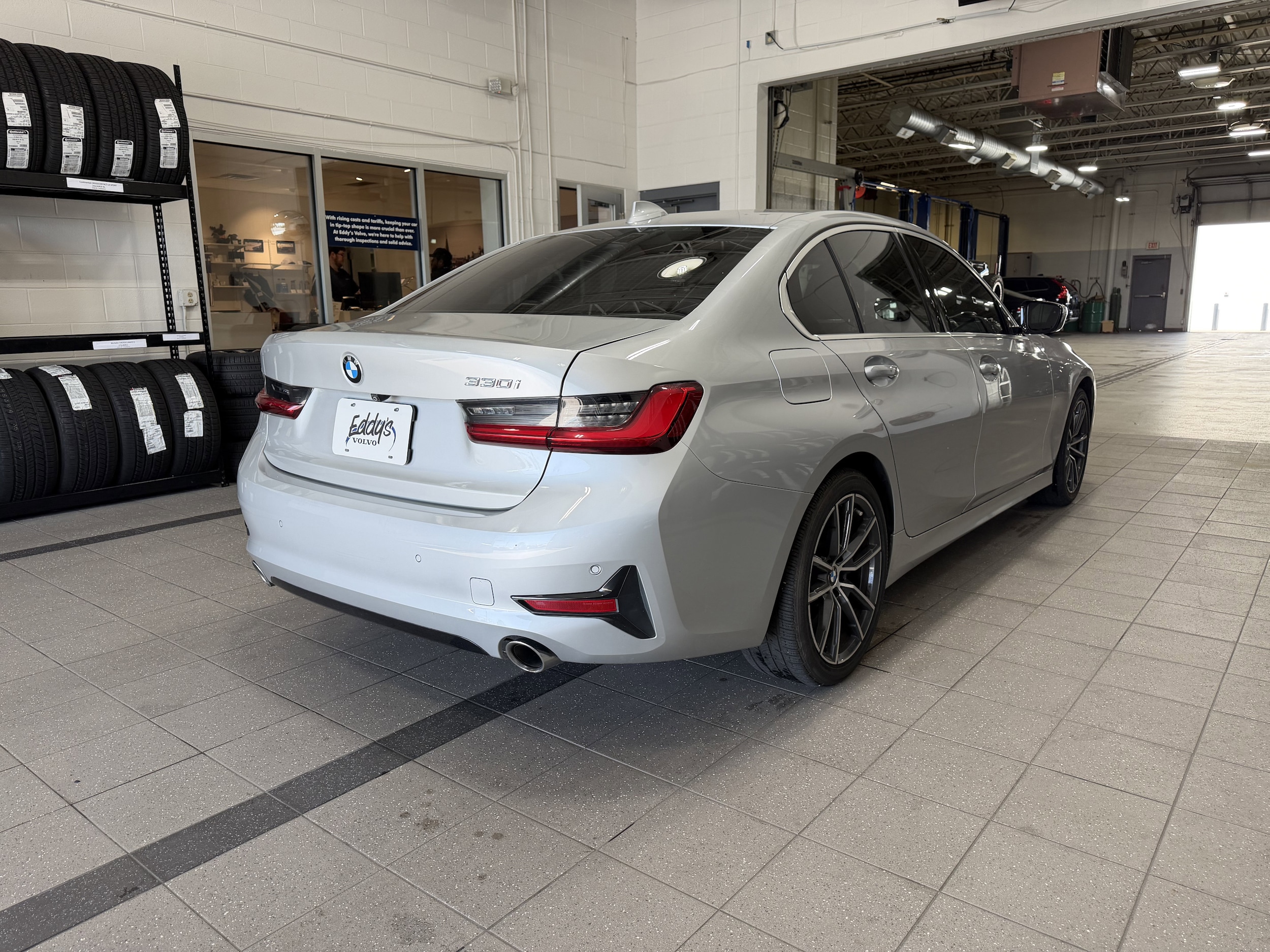 2019 BMW 3 Series 330i - Photo 9