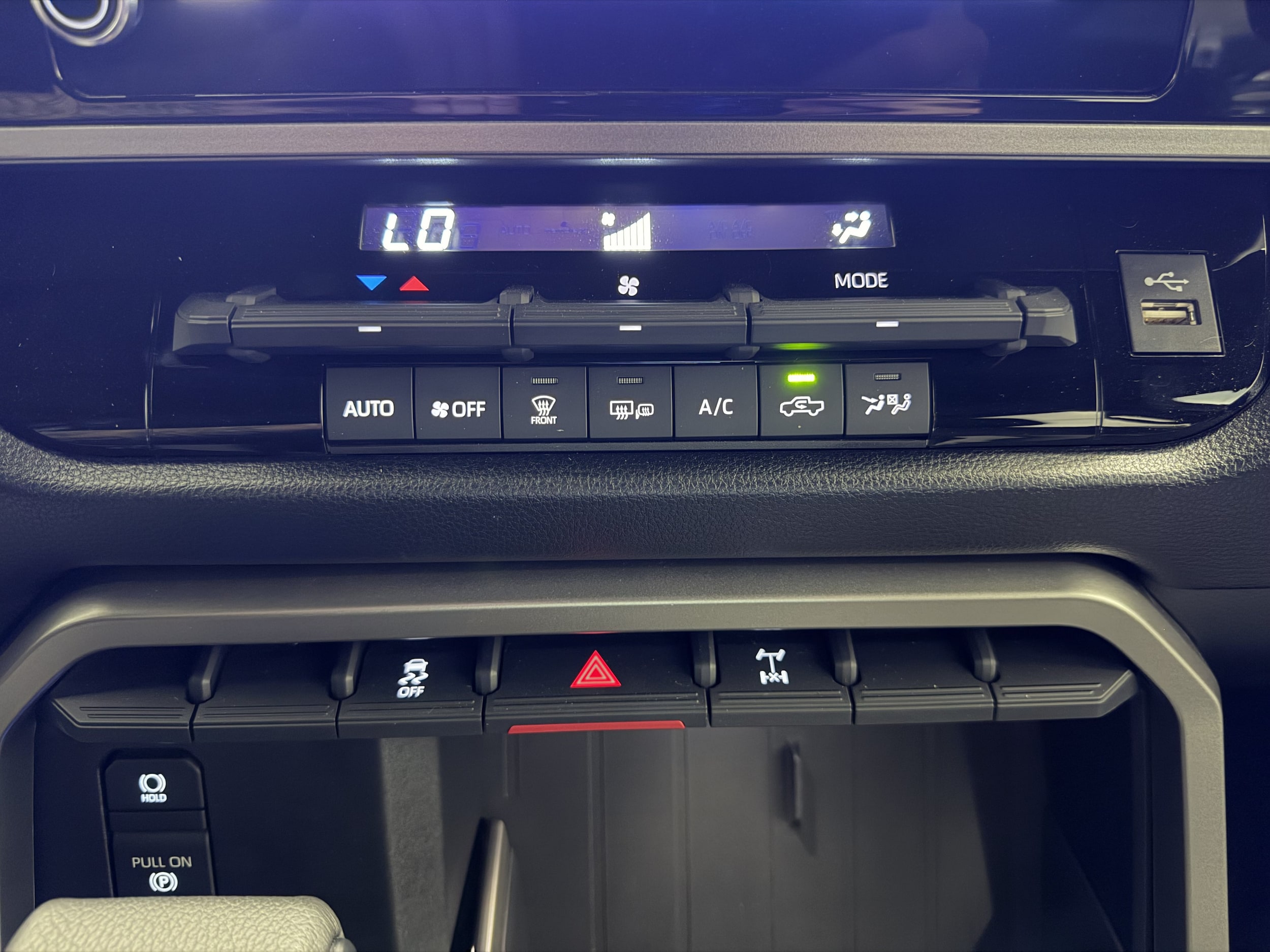 2026 Toyota Tundra SR5 - Photo 20