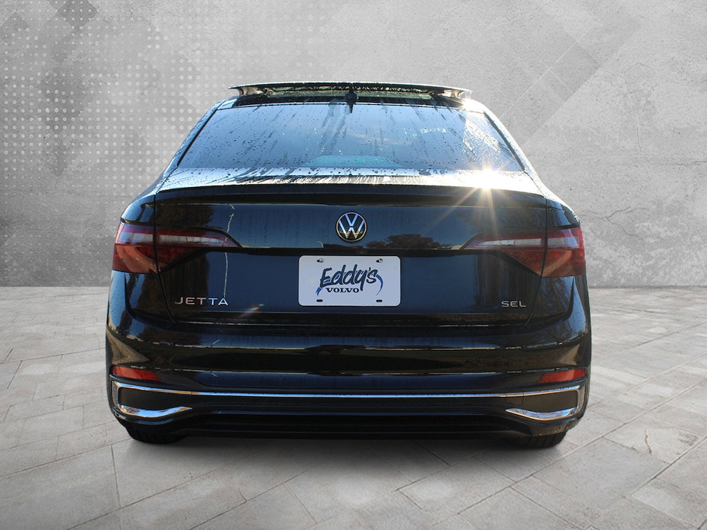Used 2023 Volkswagen Jetta 1.5T SEL 4dr Car