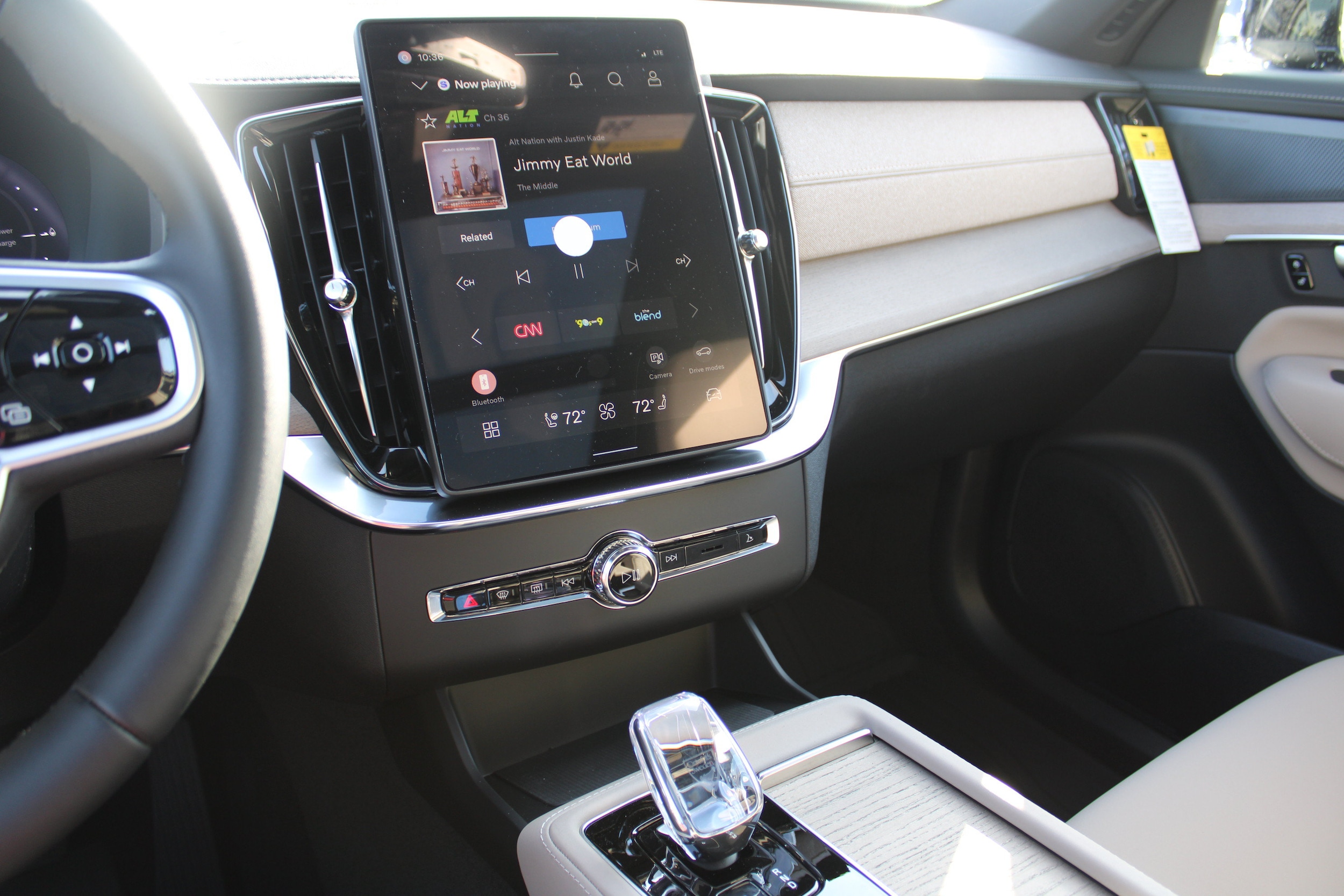 2026 Volvo XC90 Plus - Photo 26