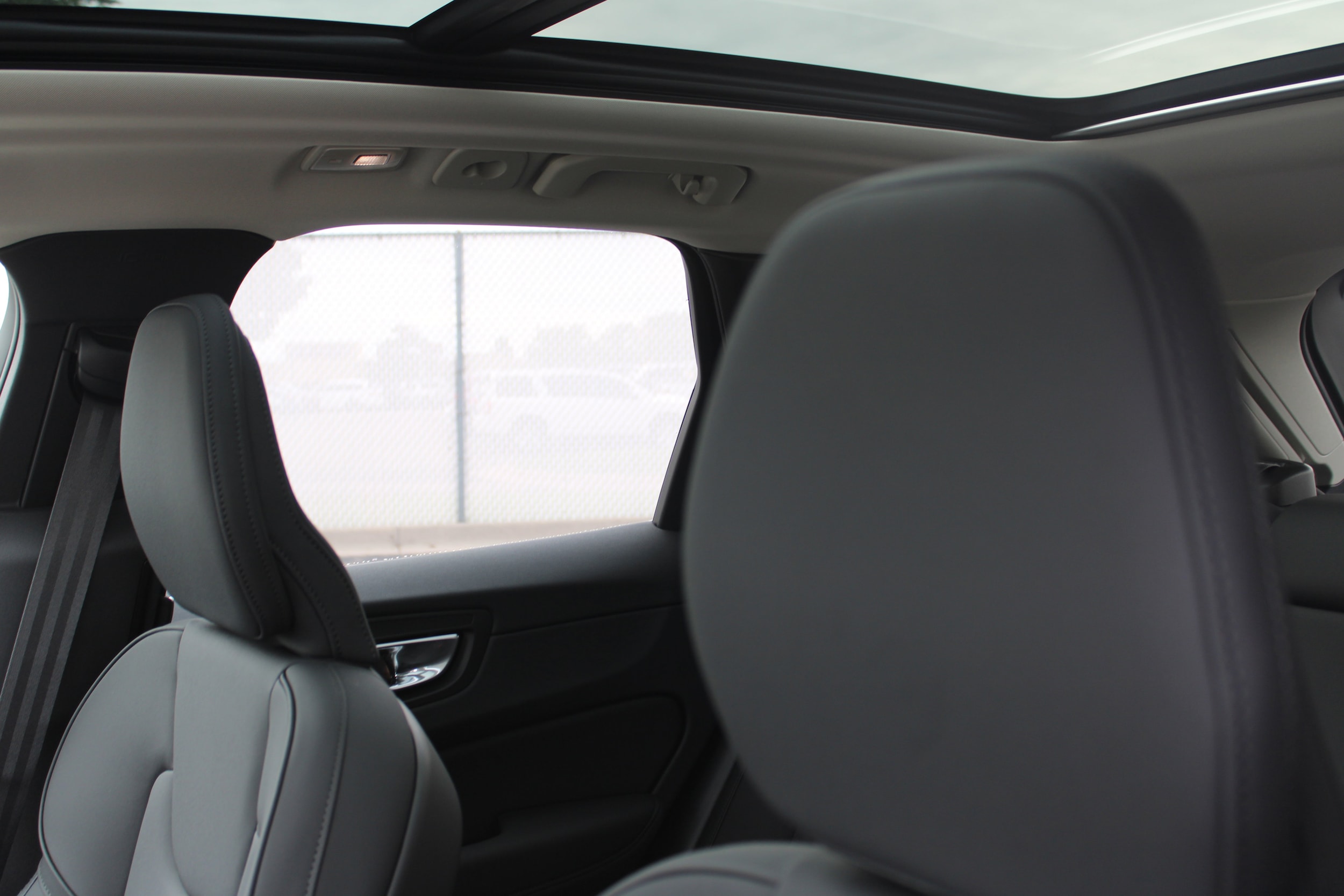 2026 Volvo XC60 Plus - Photo 16