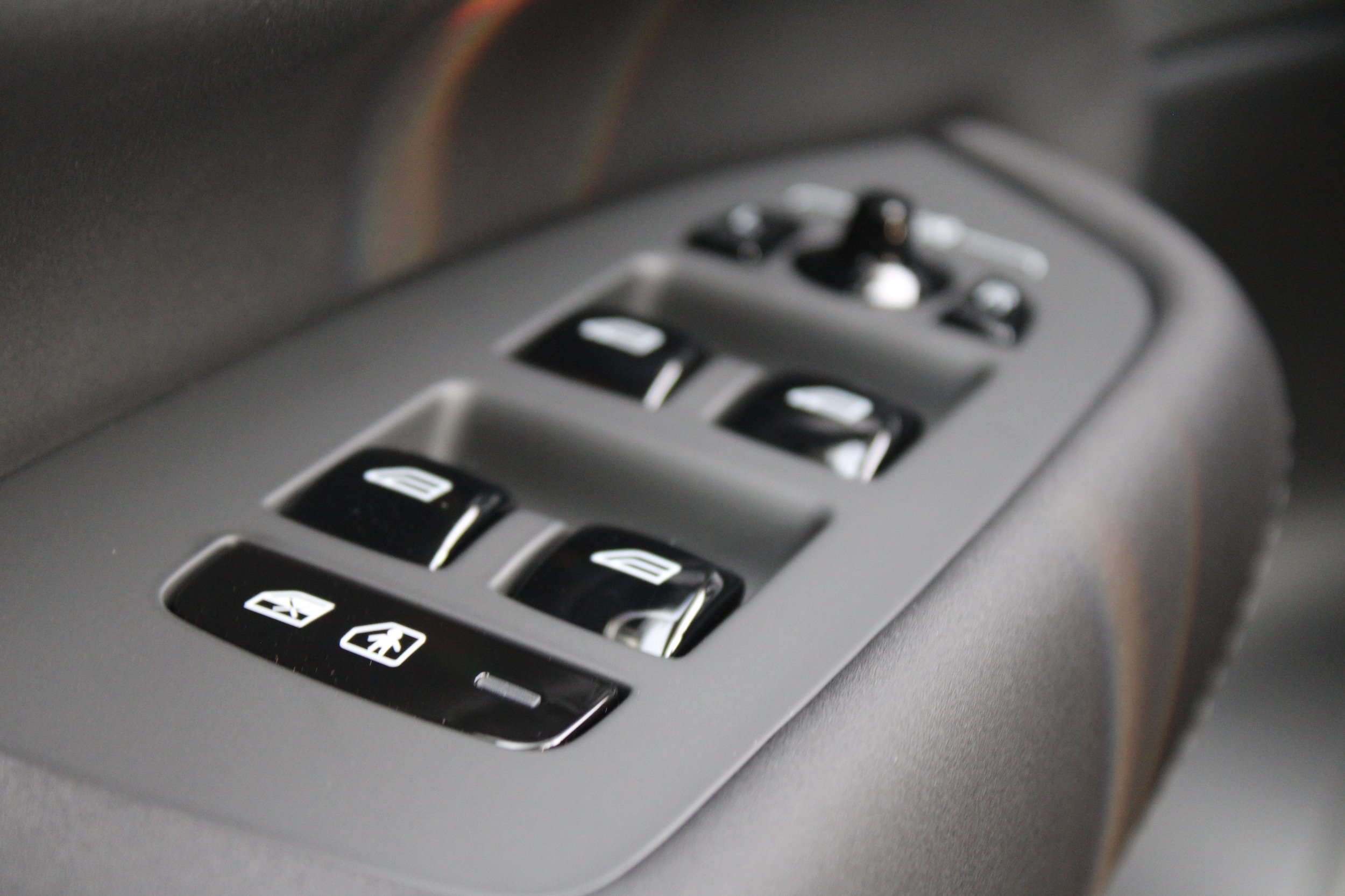 2026 Volvo XC90 Plus - Photo 15