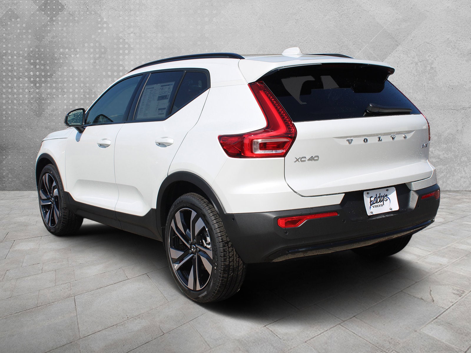 2026 Volvo XC40 Ultra - Photo 5