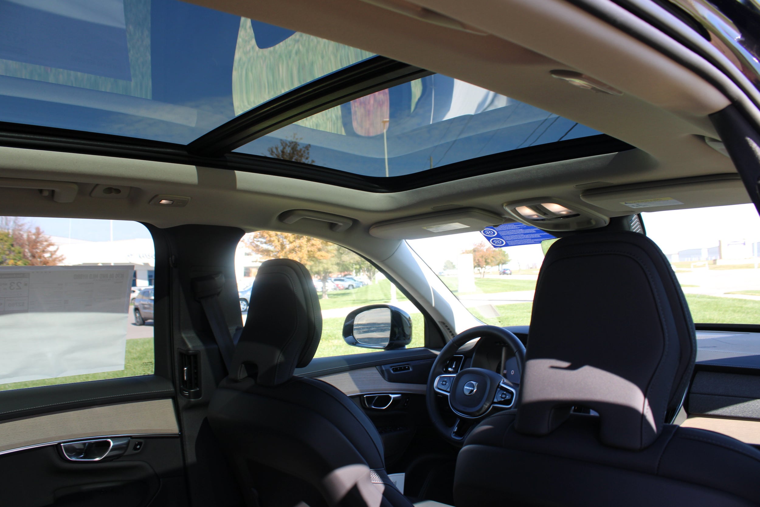 2026 Volvo XC90 Plus - Photo 45