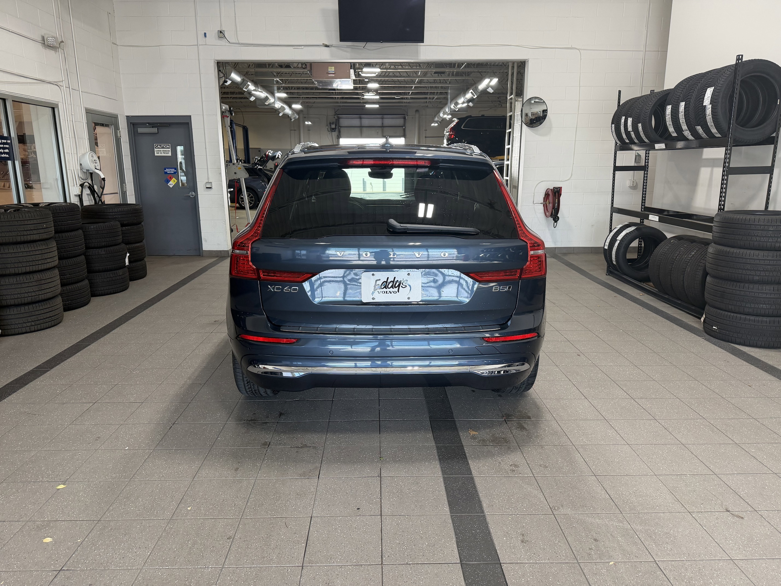 2023 Volvo XC60 Ultimate - Photo 7