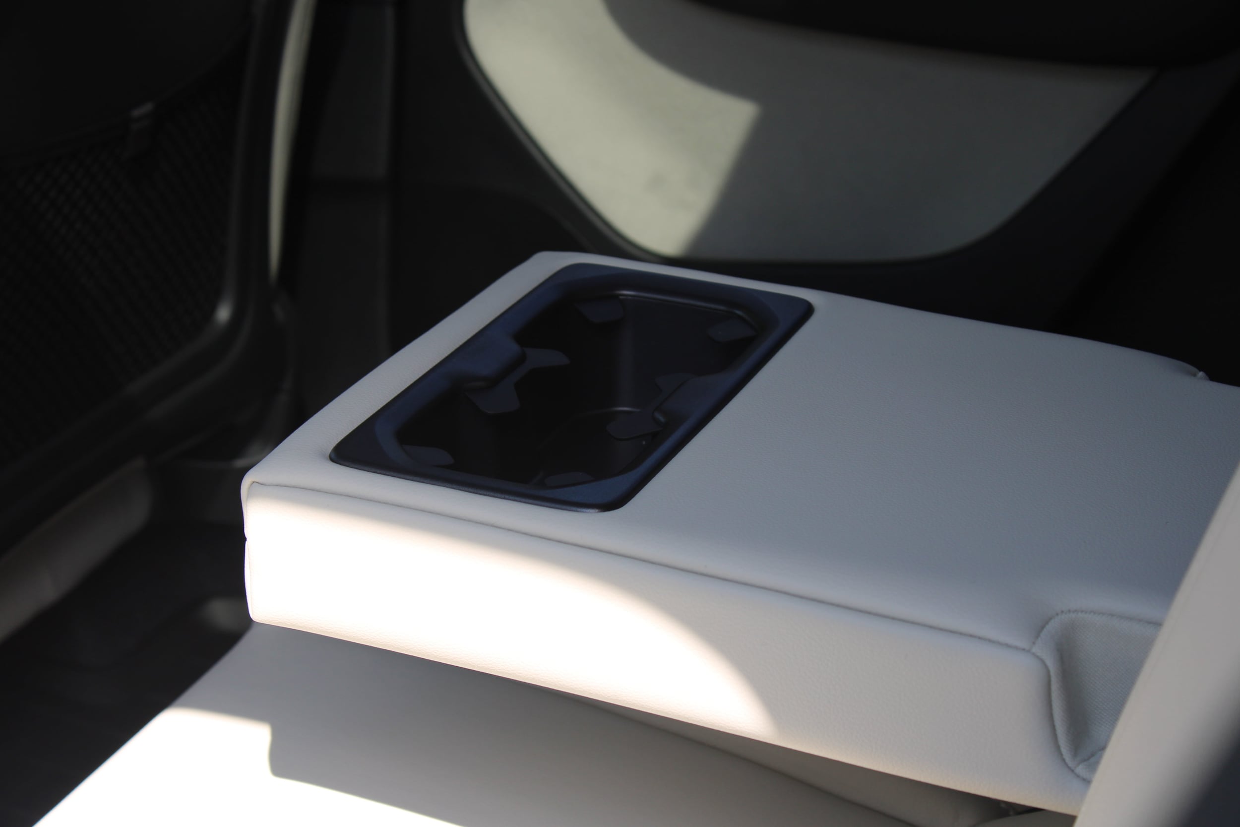 2026 Volvo XC40 Ultra - Photo 36
