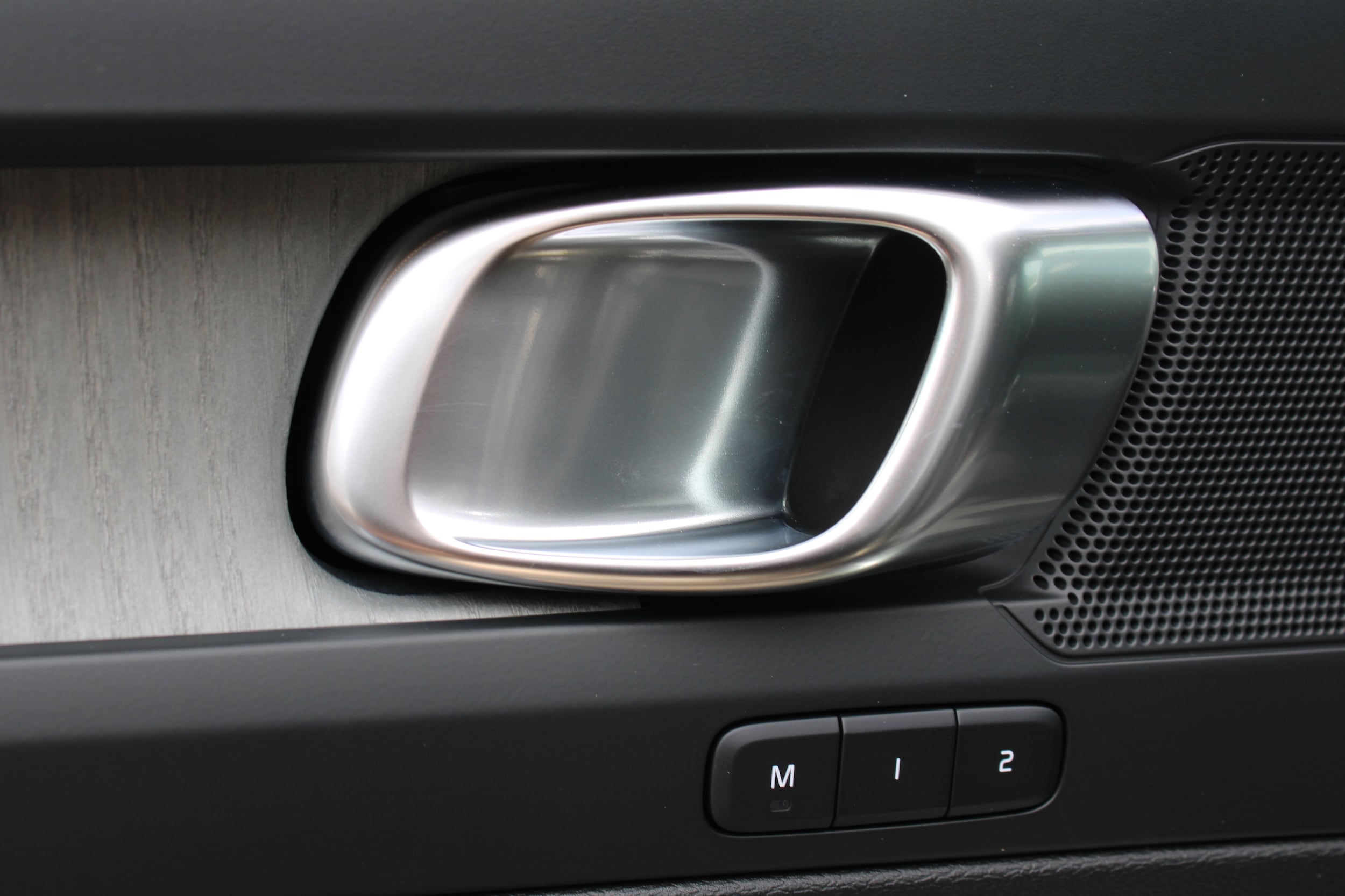 2026 Volvo XC40 Plus - Photo 16
