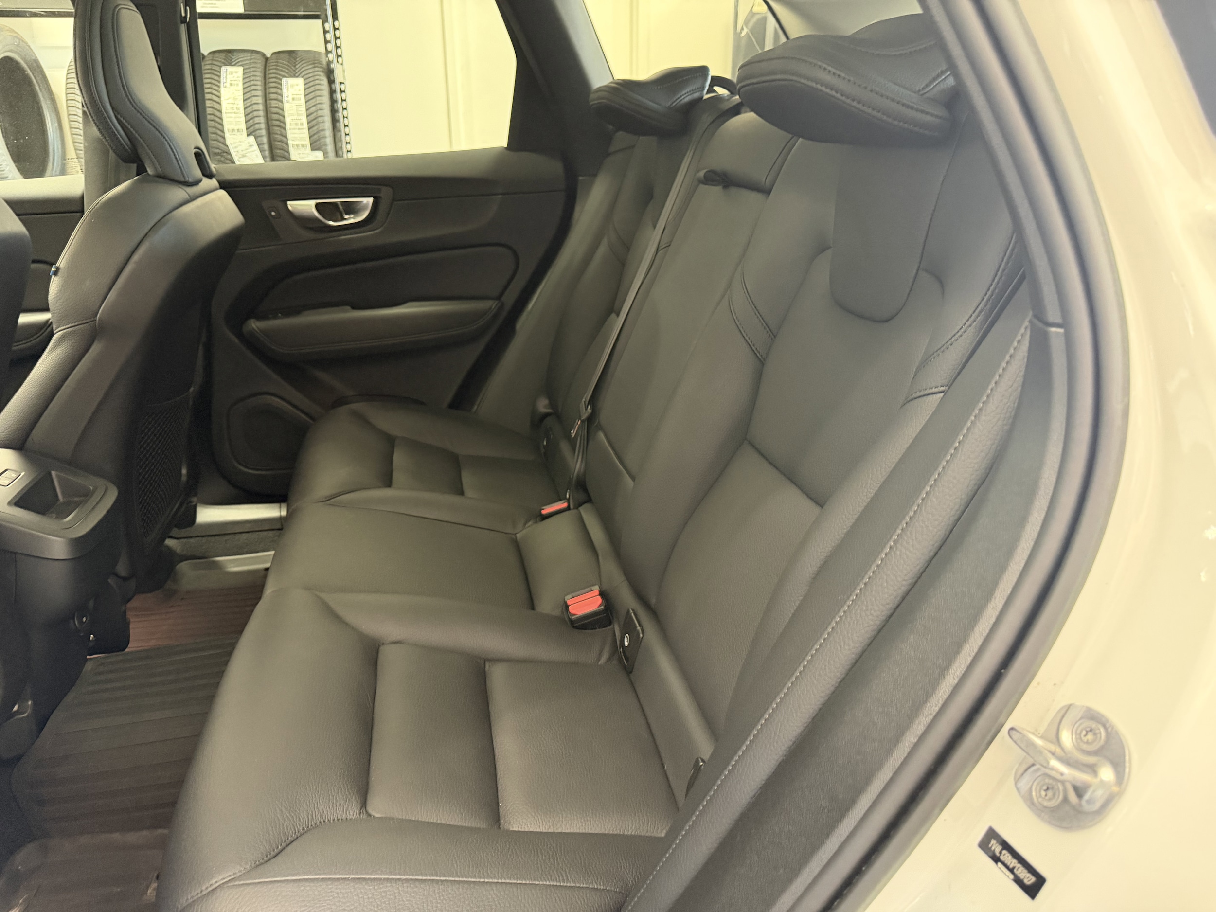 2023 Volvo XC60 Plus - Photo 27