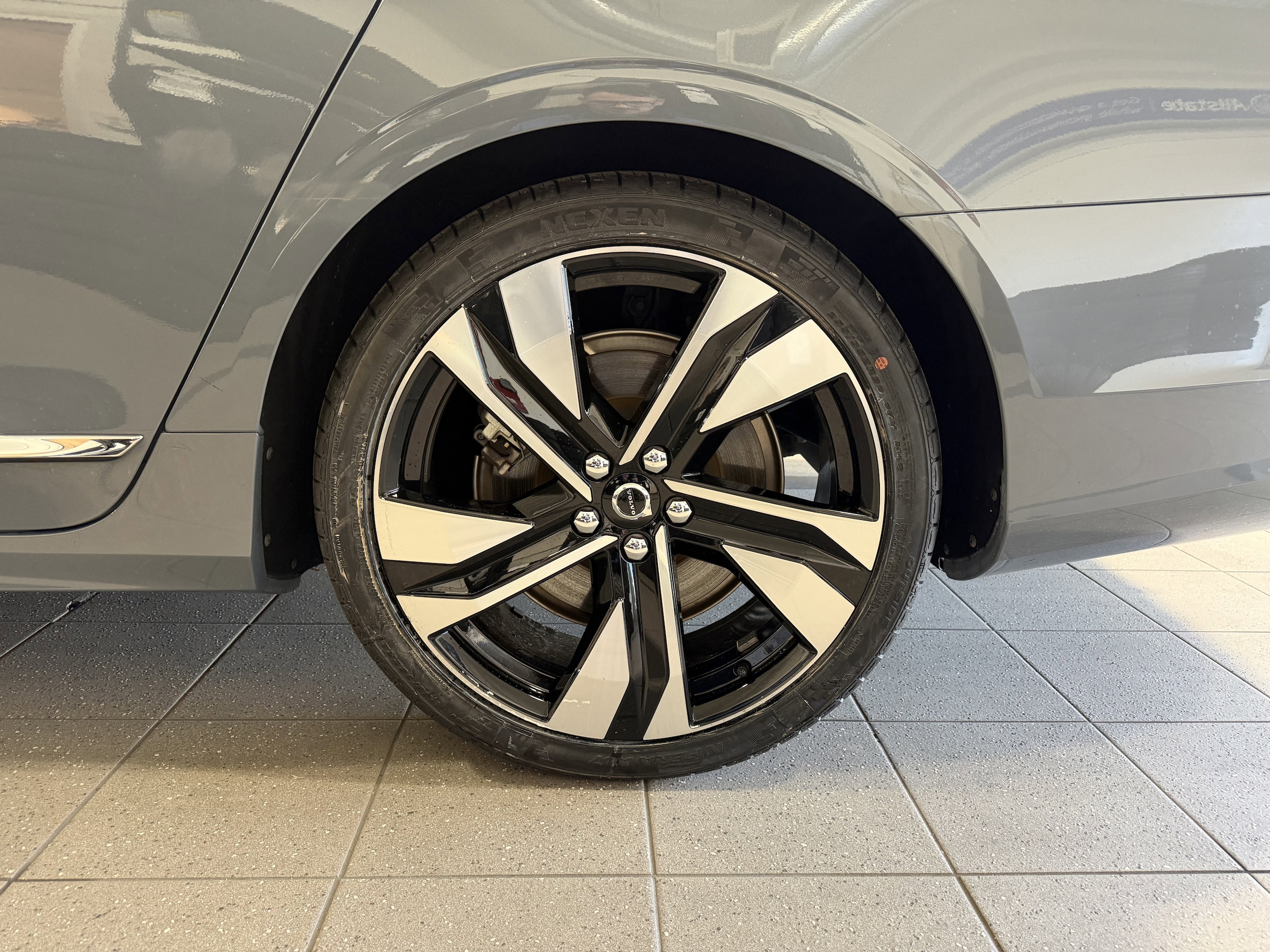 2023 Volvo S90 Plus - Photo 7