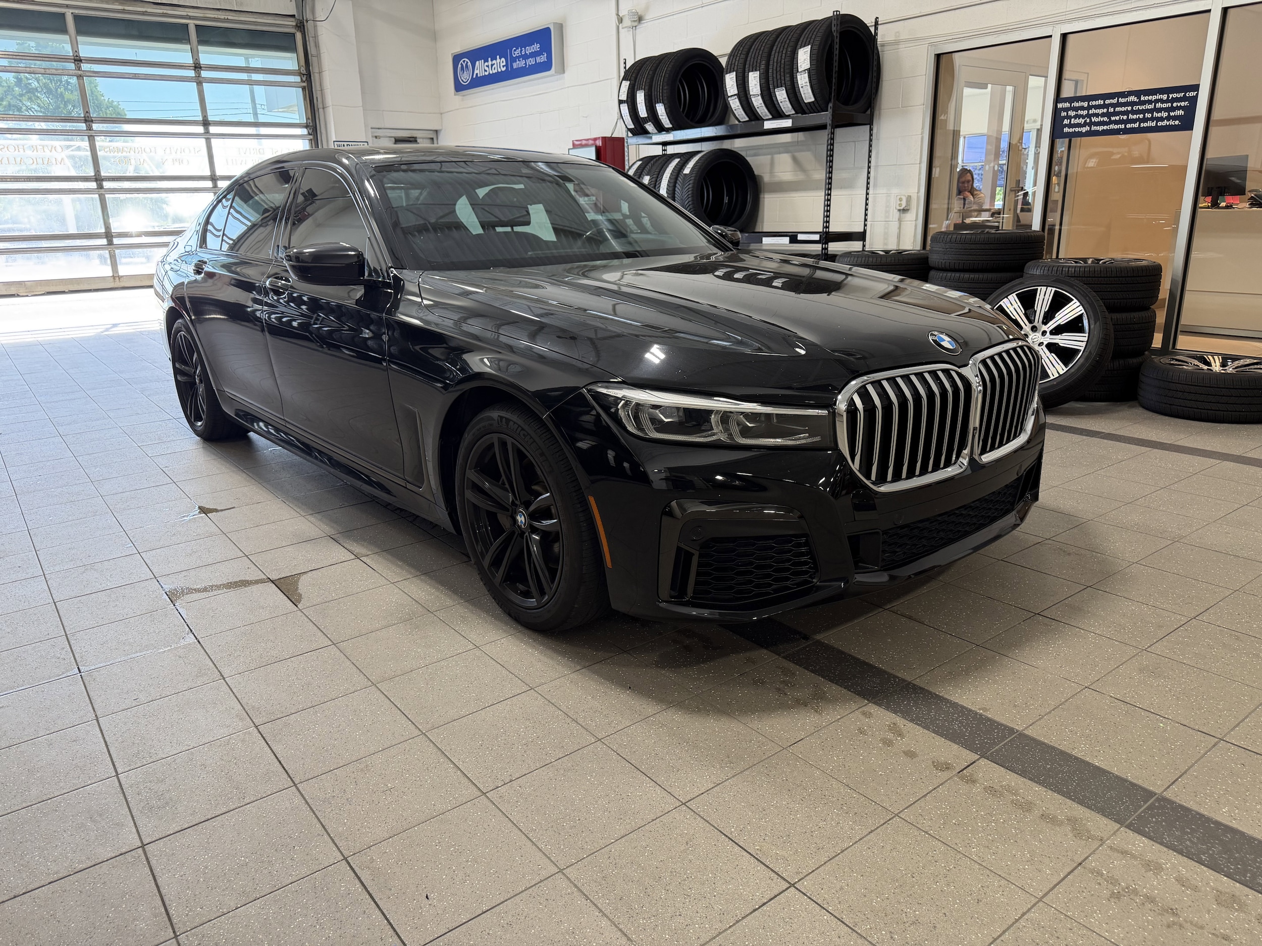 2020 BMW 7 Series 740i's photo