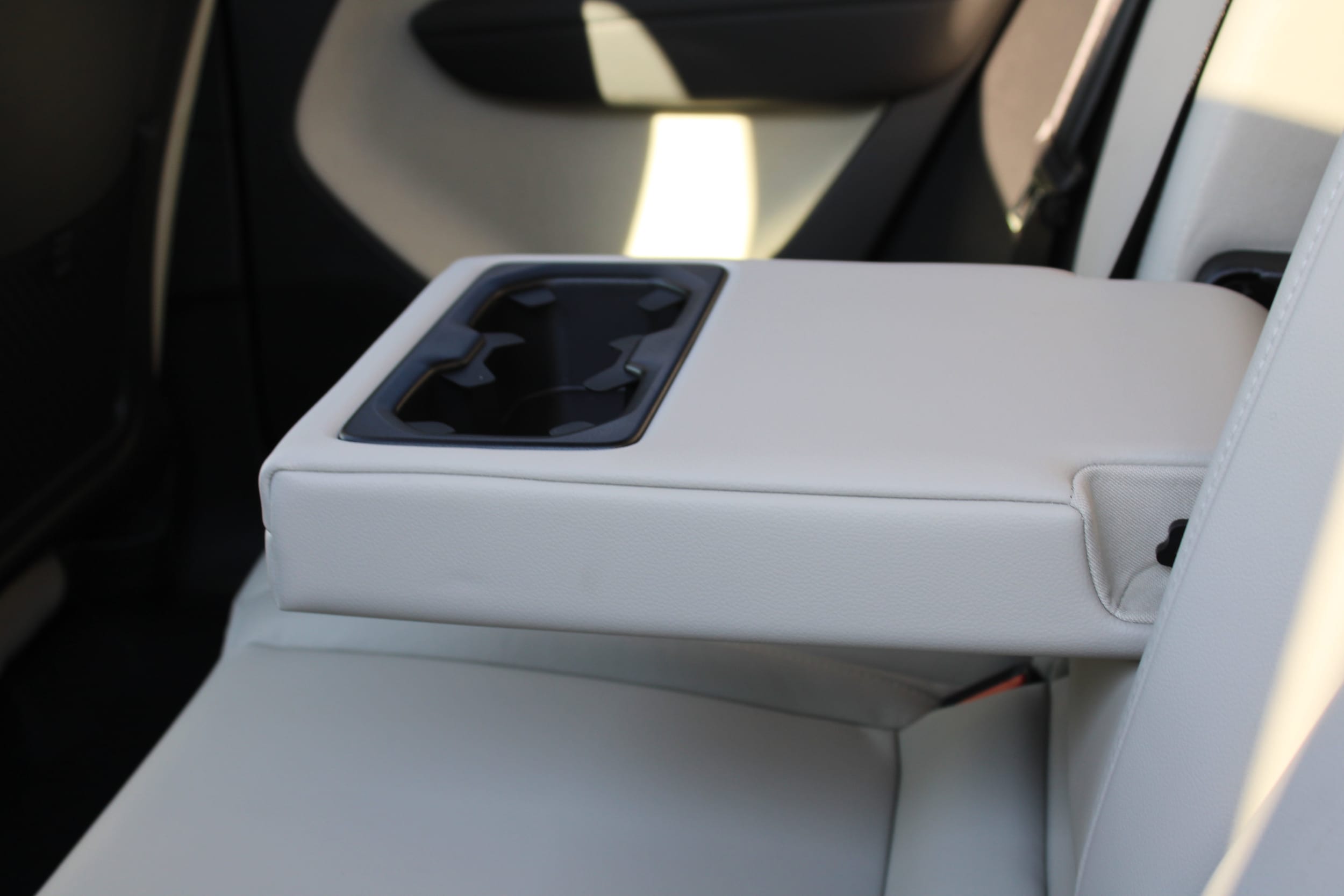 2026 Volvo XC40 Ultra - Photo 37