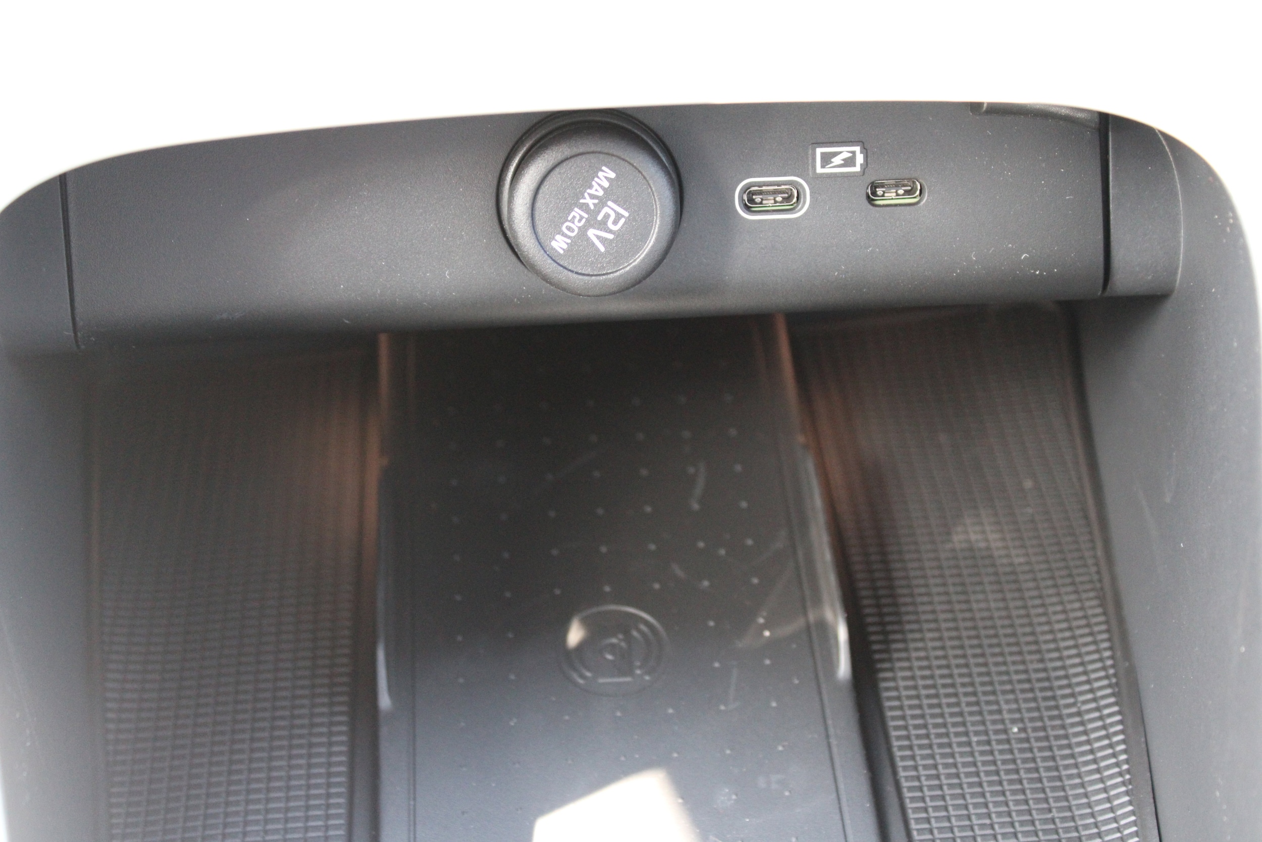 2026 Volvo XC40 Ultra - Photo 25
