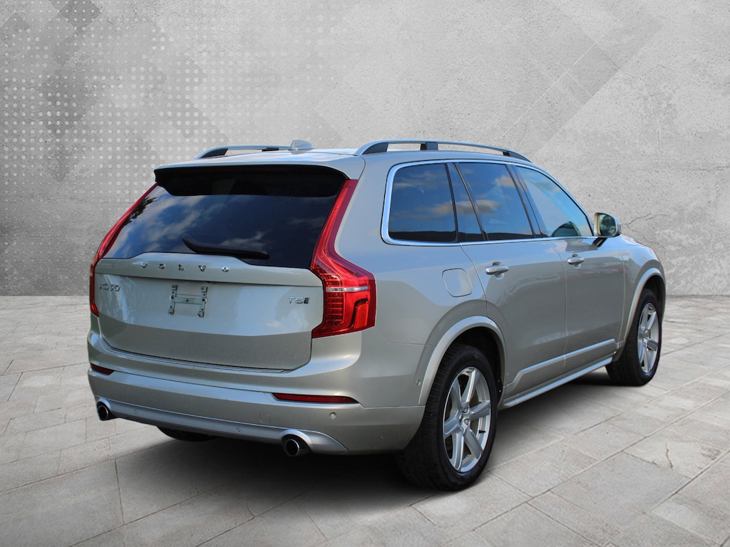 Used 2018 Volvo XC90 T5 AWD Momentum Sport Utility