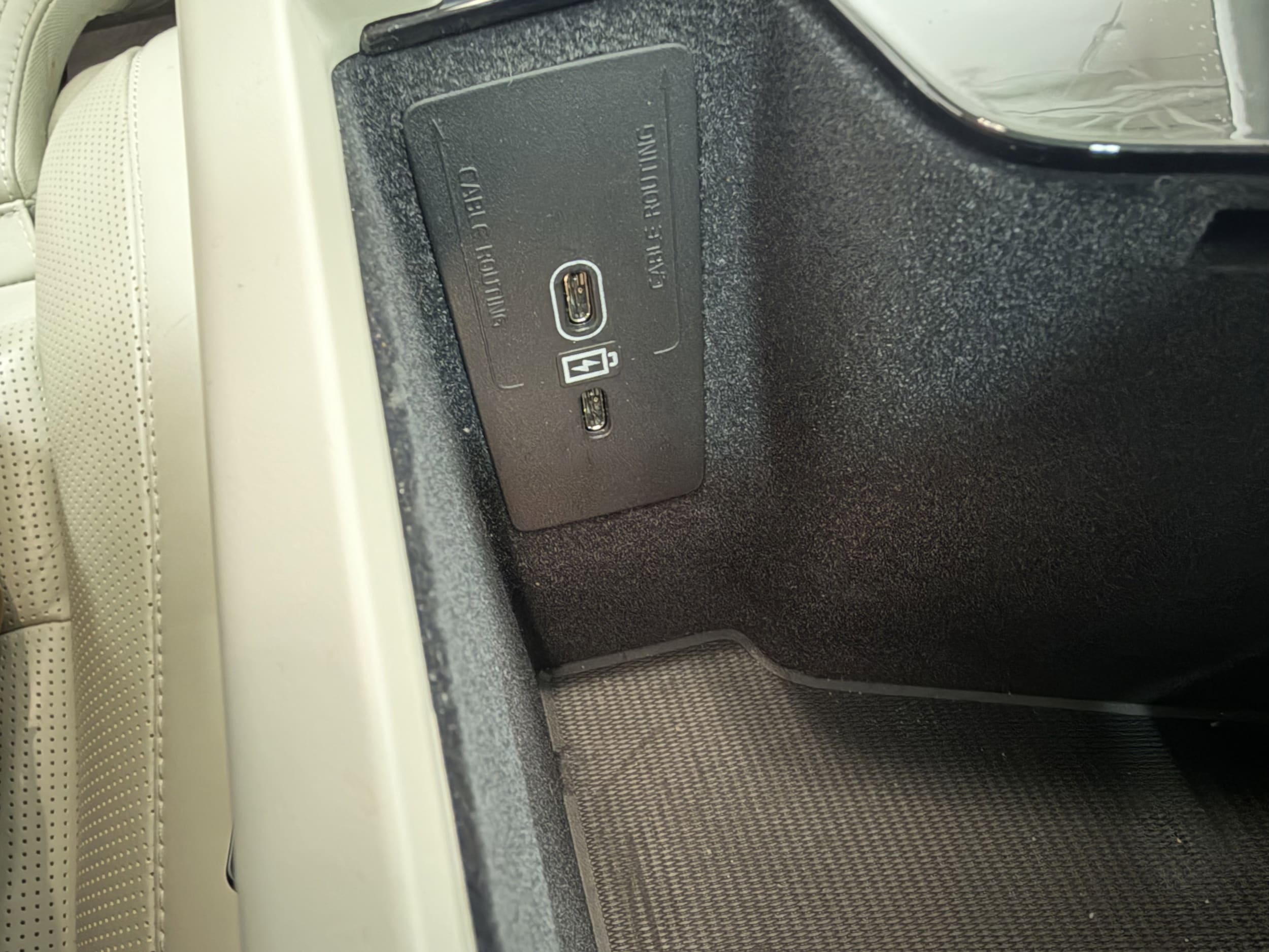 2023 Volvo XC60 Ultimate - Photo 18