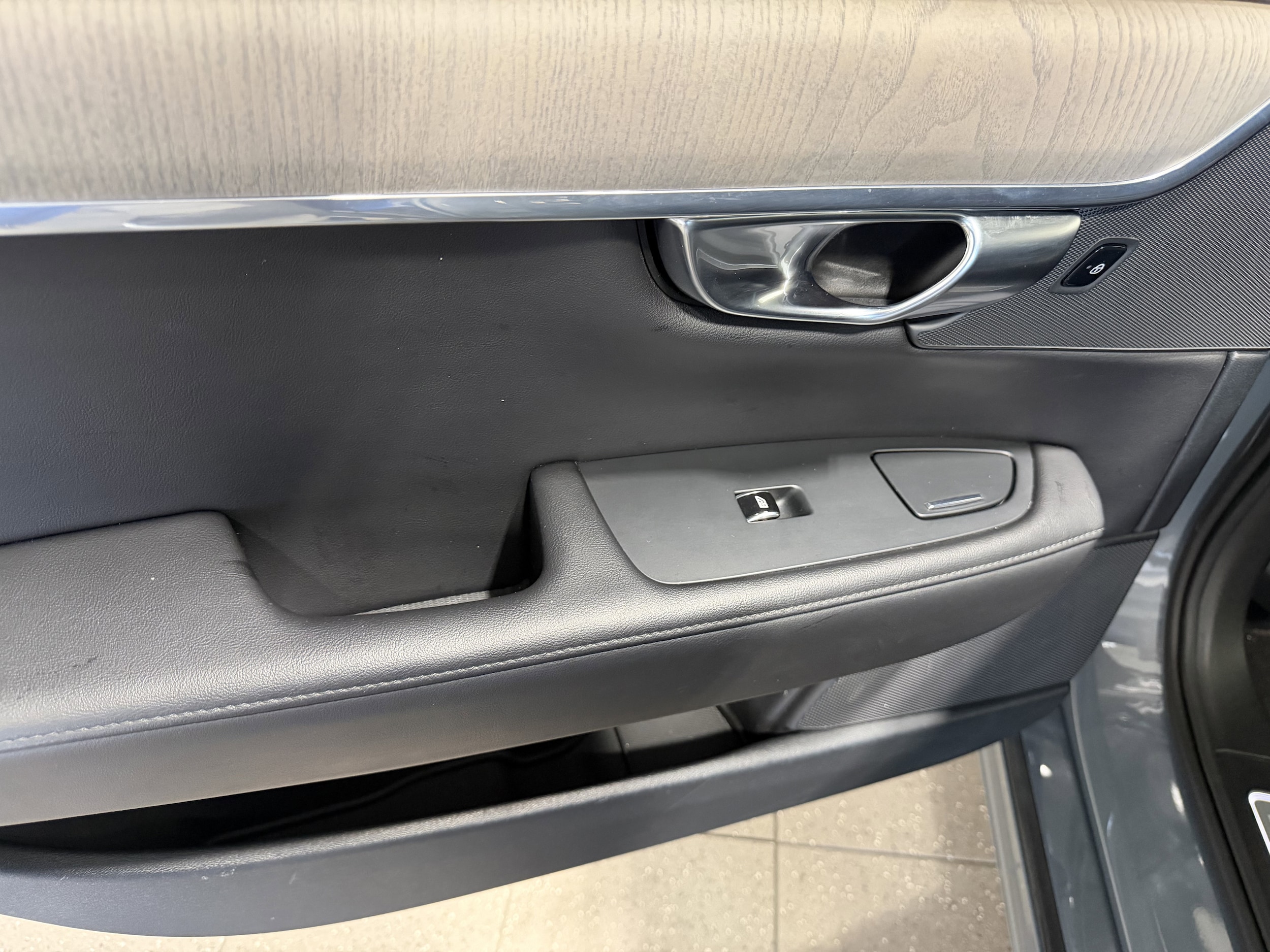 2023 Volvo S90 Plus - Photo 22