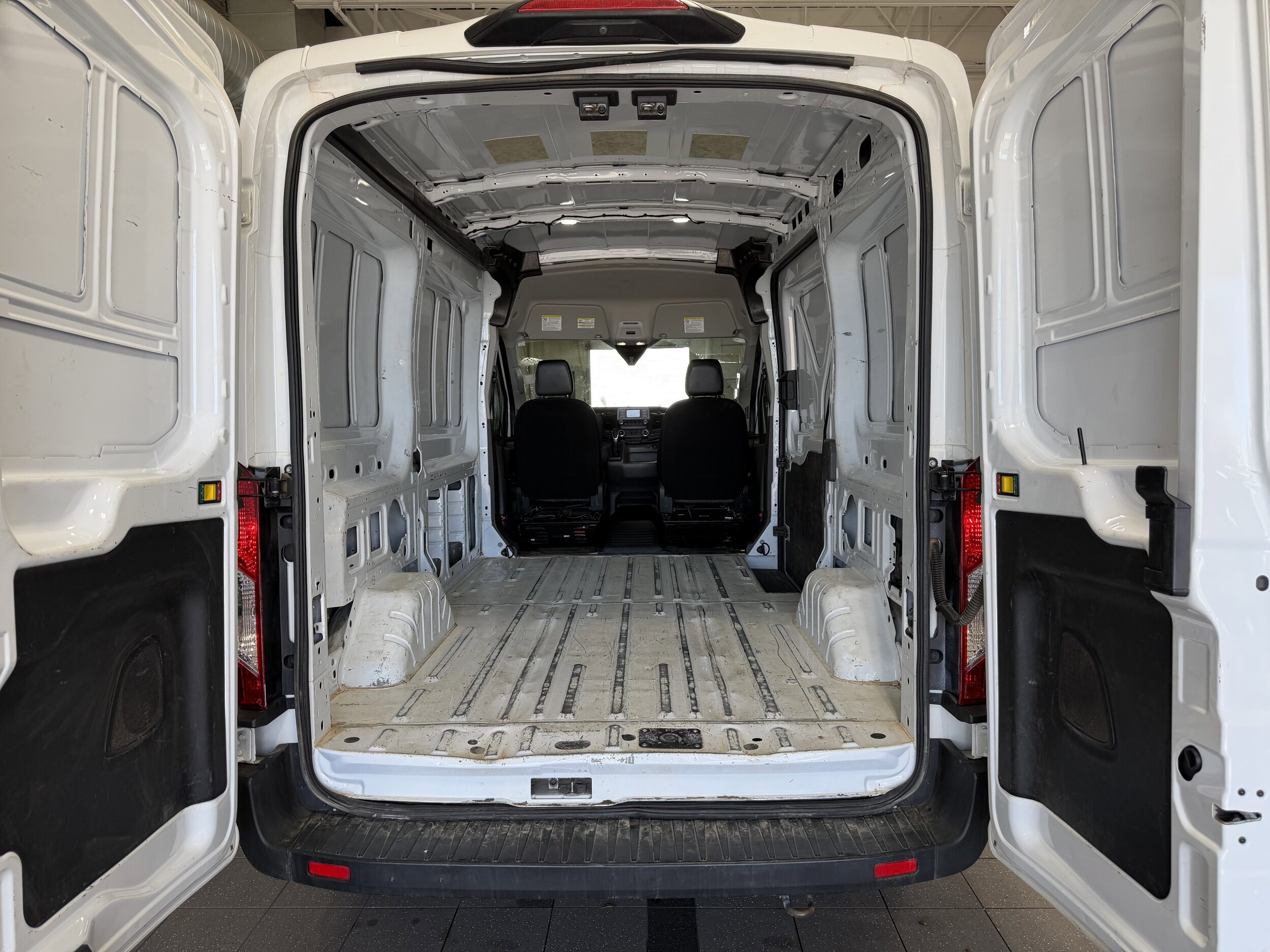 2023 Ford Transit Van Base - Photo 26