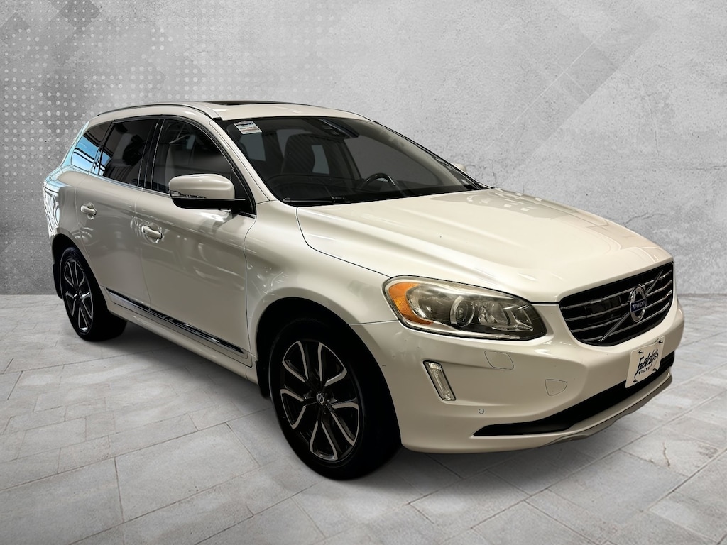 Used 2016 Volvo XC60 T6 Drive-E Platinum Sport Utility