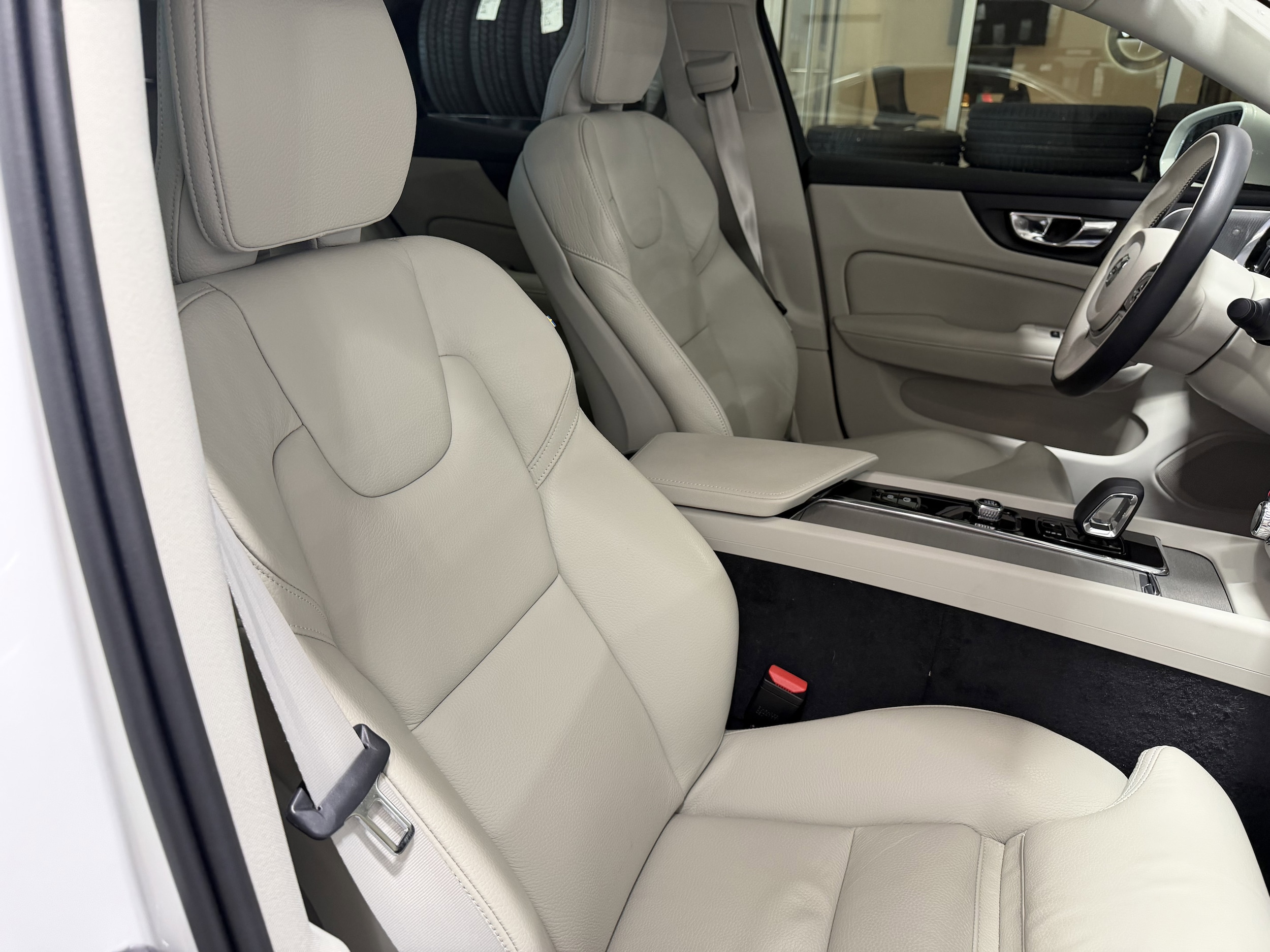 2023 Volvo S60 Ultimate - Photo 24