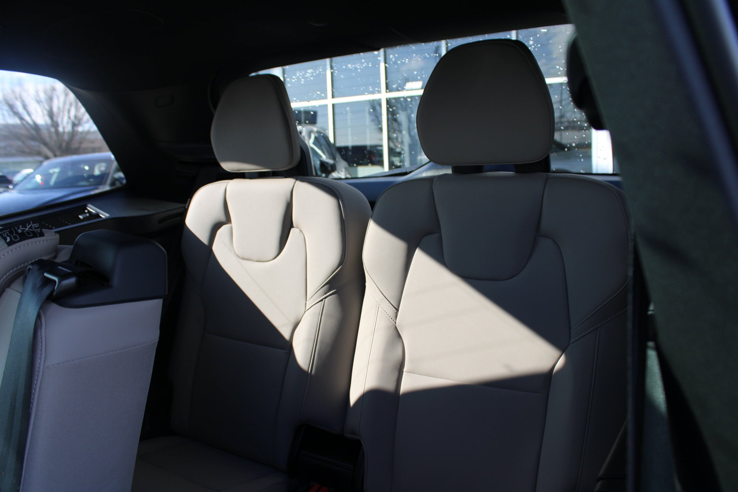 2026 Volvo XC90 Plus - Photo 38