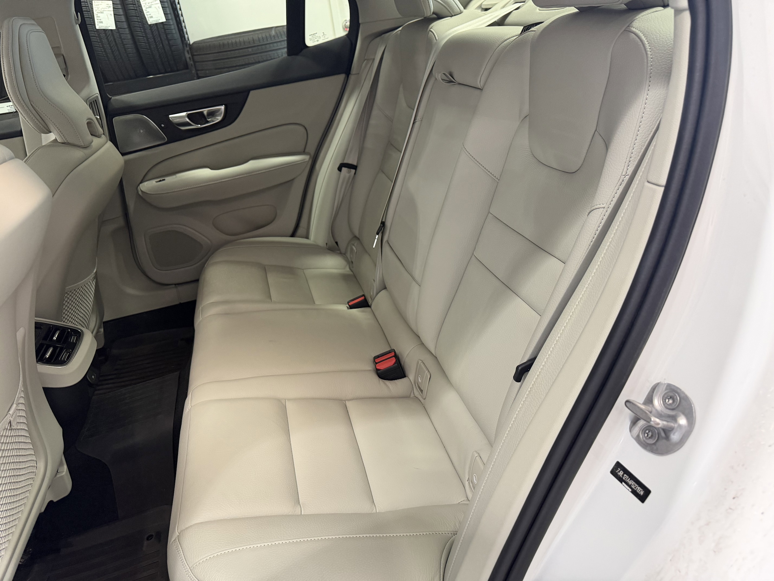 2023 Volvo S60 Ultimate - Photo 26