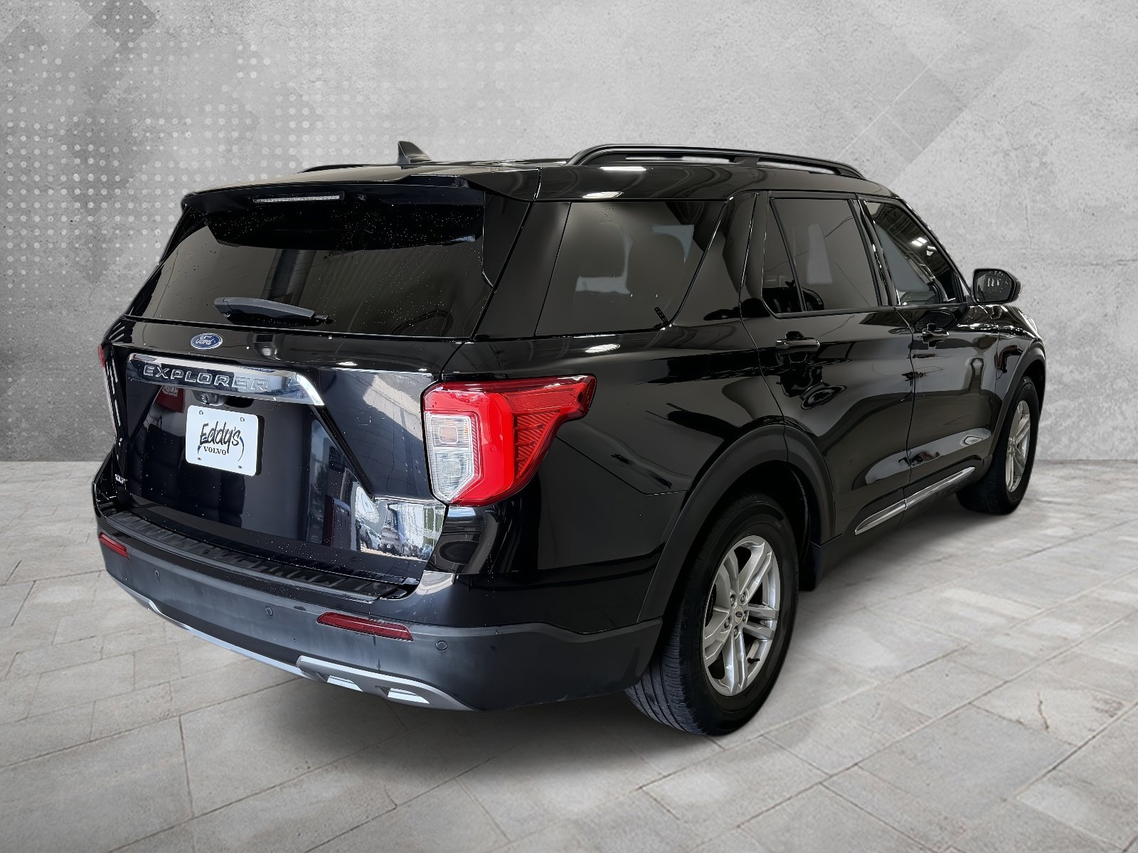 2022 Ford Explorer XLT - Photo 5