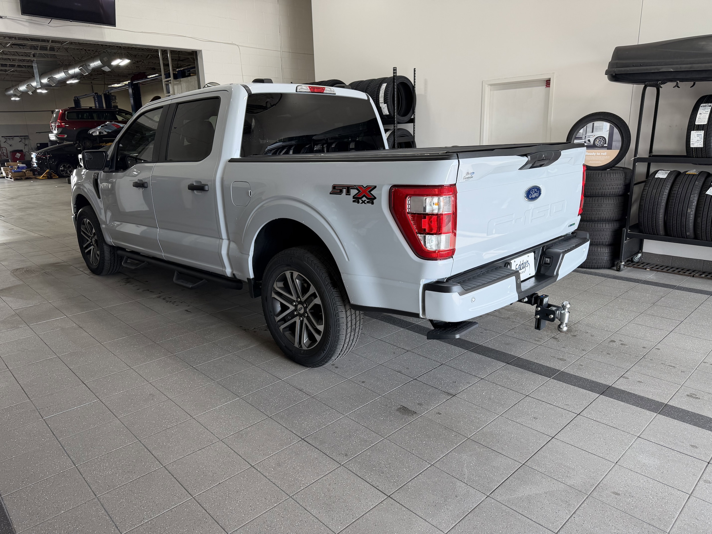 2022 Ford F-150 XL - Photo 6