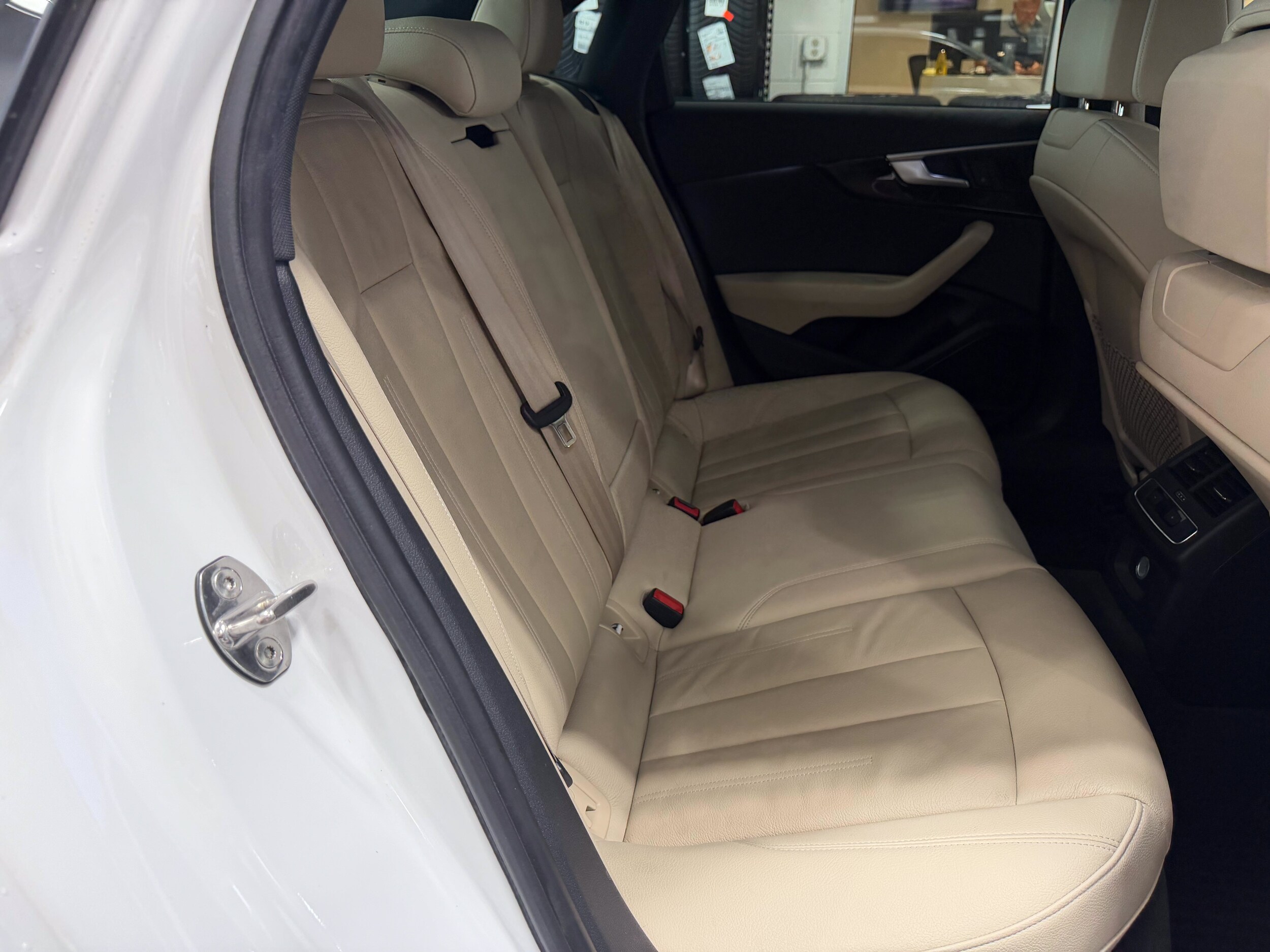 2017 Audi A4 Premium Plus - Photo 31