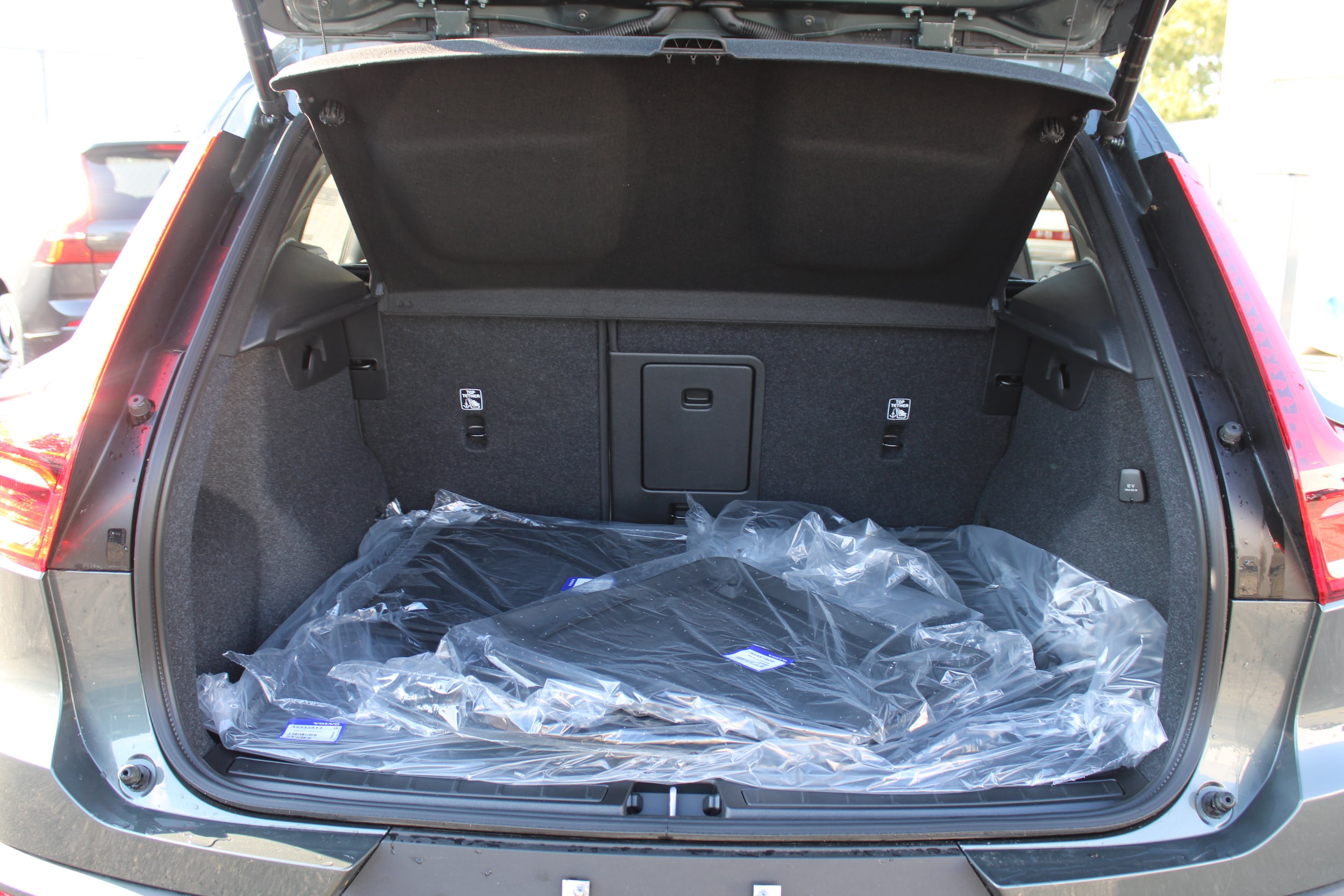 2026 Volvo XC40 Ultra - Photo 46