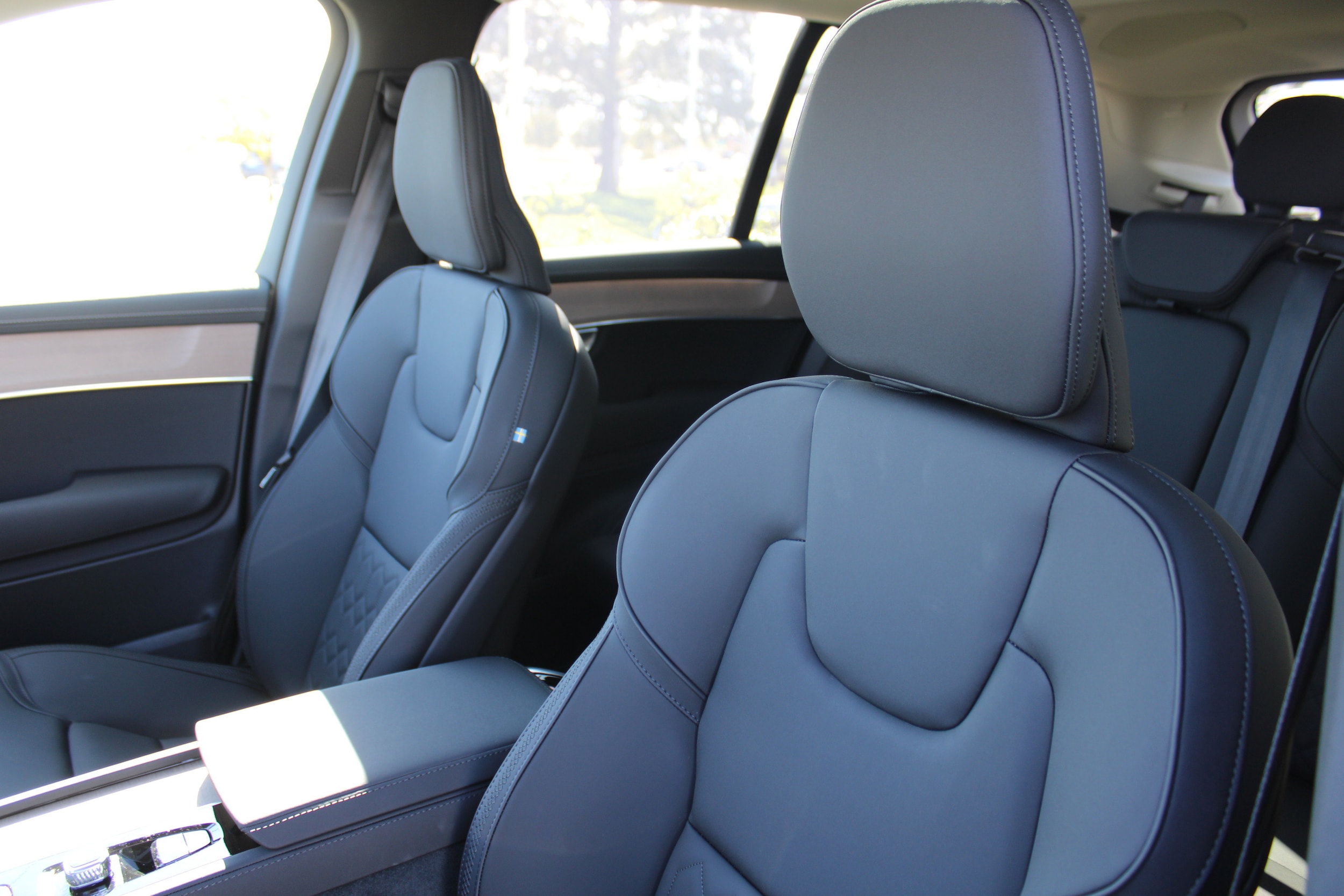 2026 Volvo XC90 Plus - Photo 29
