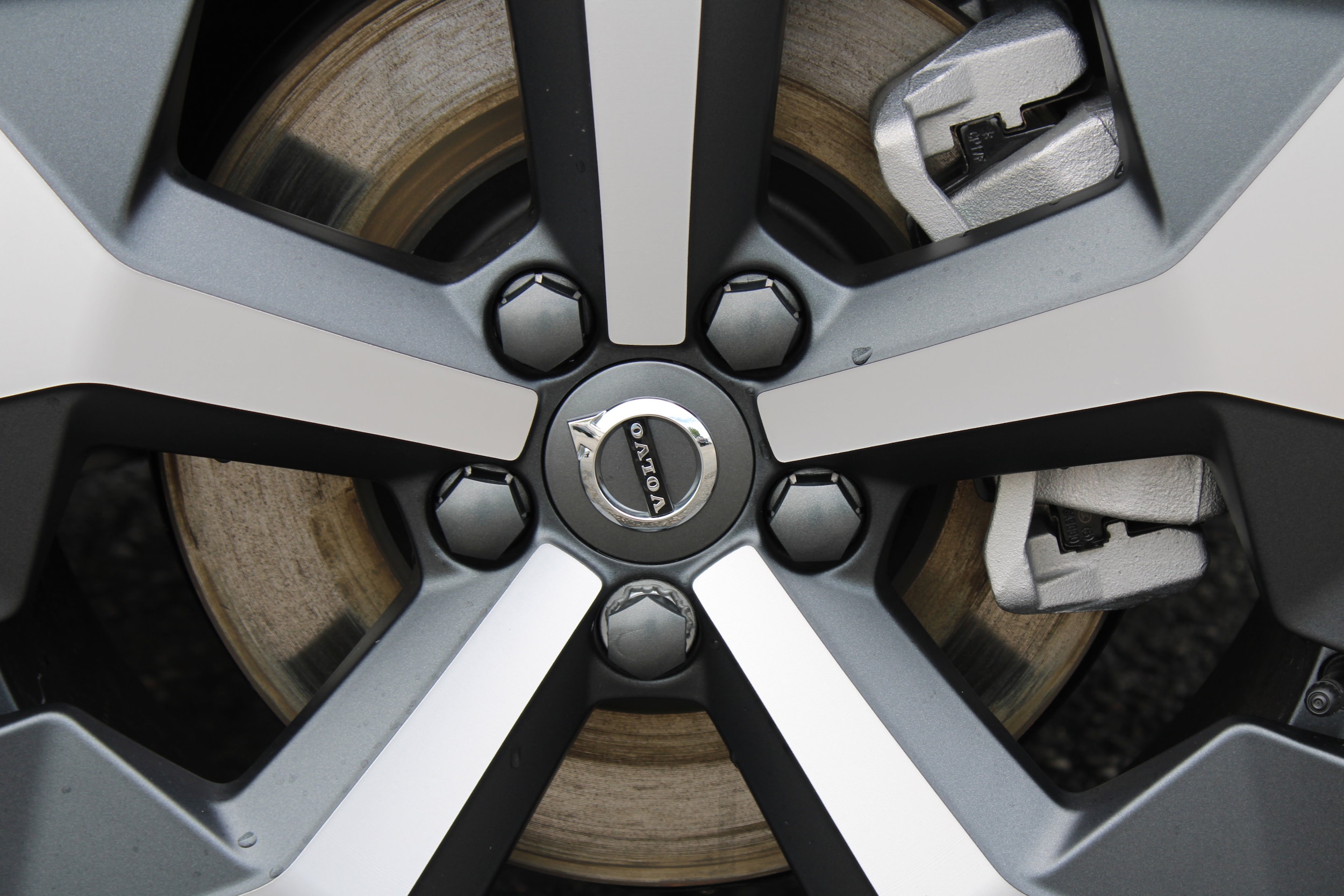 2026 Volvo XC40 Plus - Photo 56