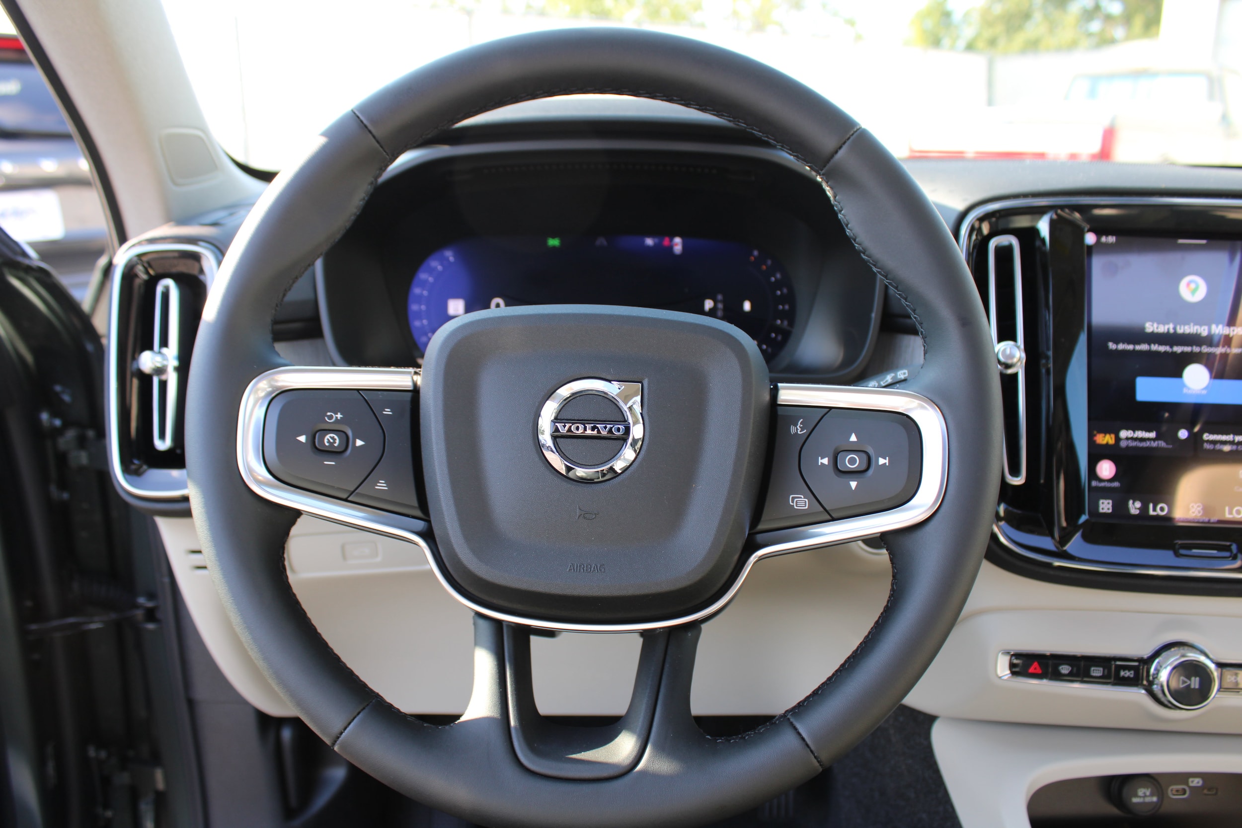 2026 Volvo XC40 Ultra - Photo 19