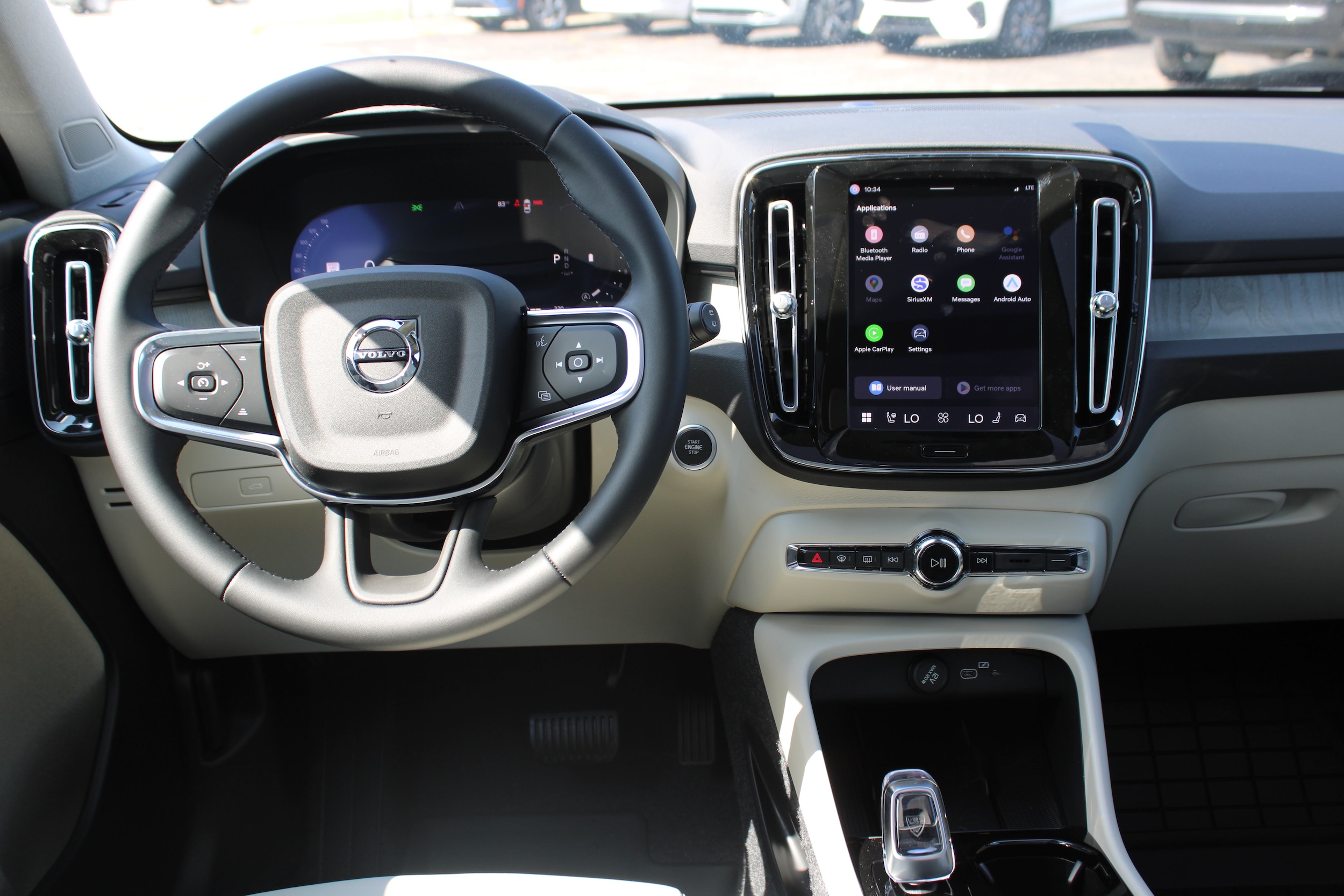 2026 Volvo XC40 Ultra - Photo 32