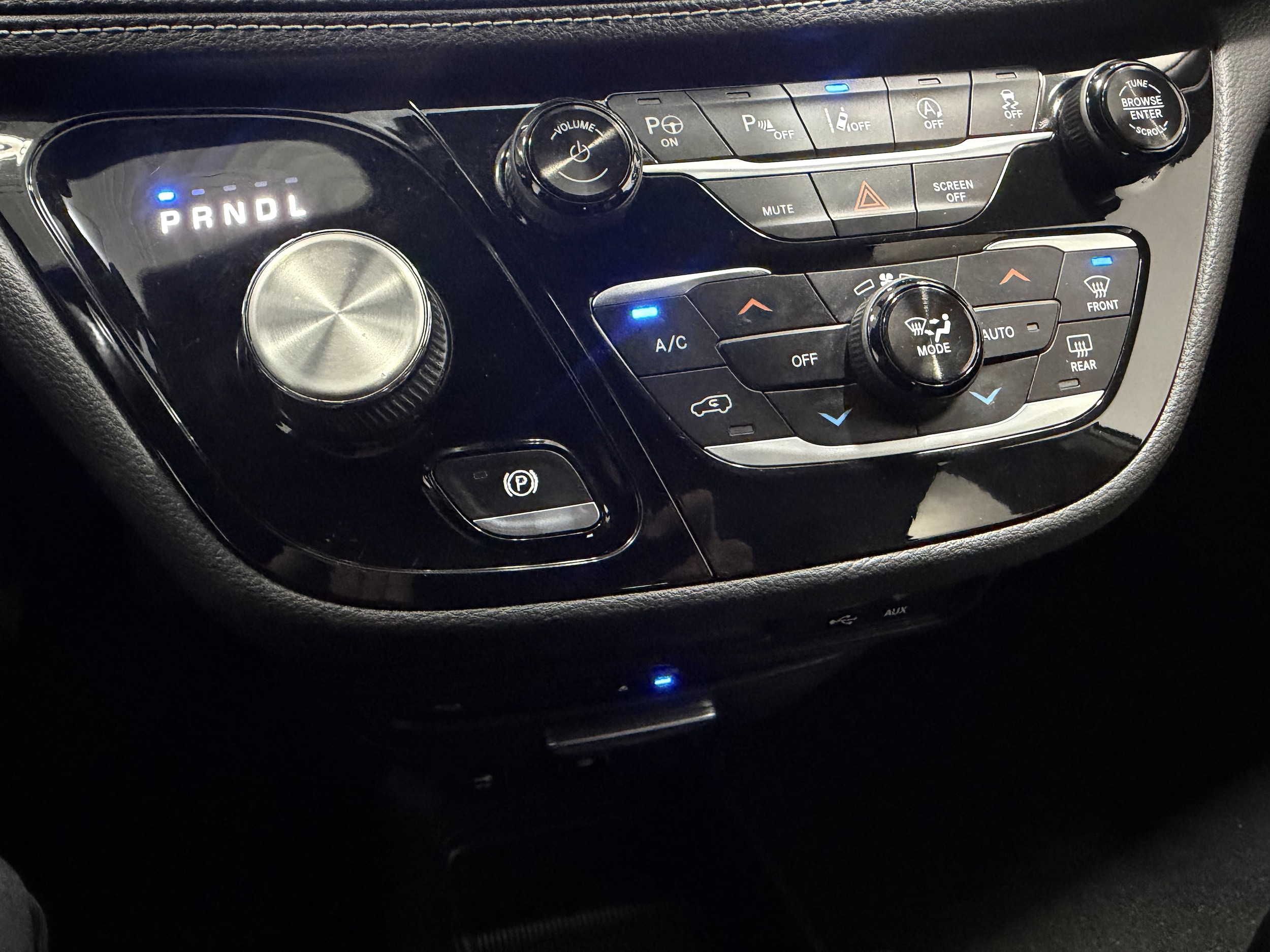 2018 Chrysler Pacifica Limited - Photo 19