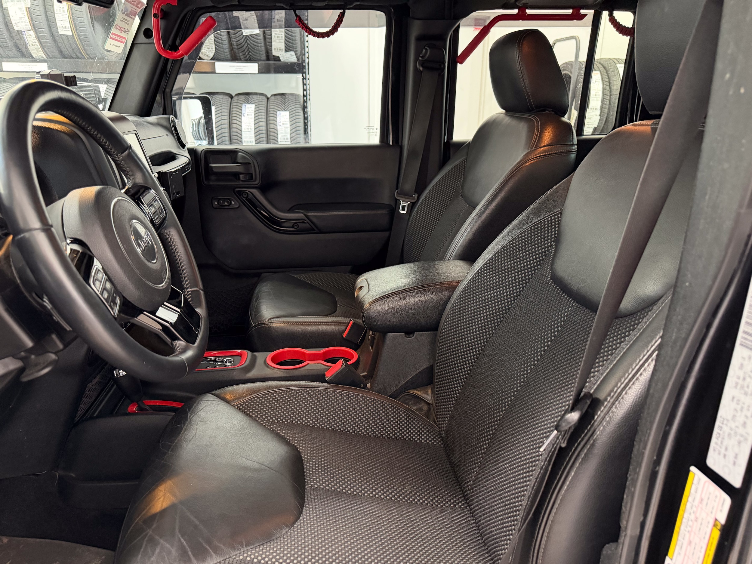 2016 Jeep Wrangler Unlimited Backcountry - Photo 10