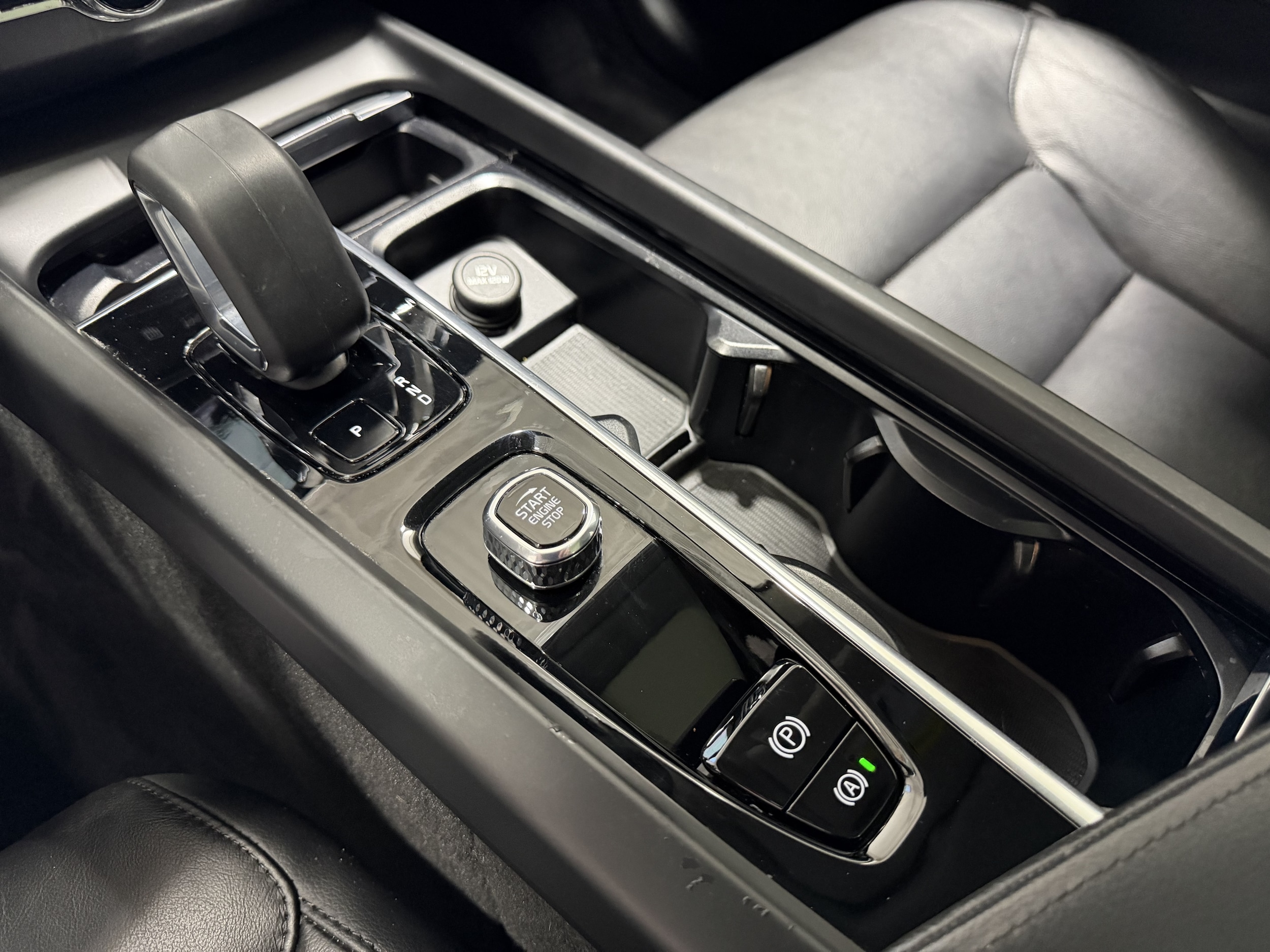 2023 Volvo XC60 Ultimate - Photo 20