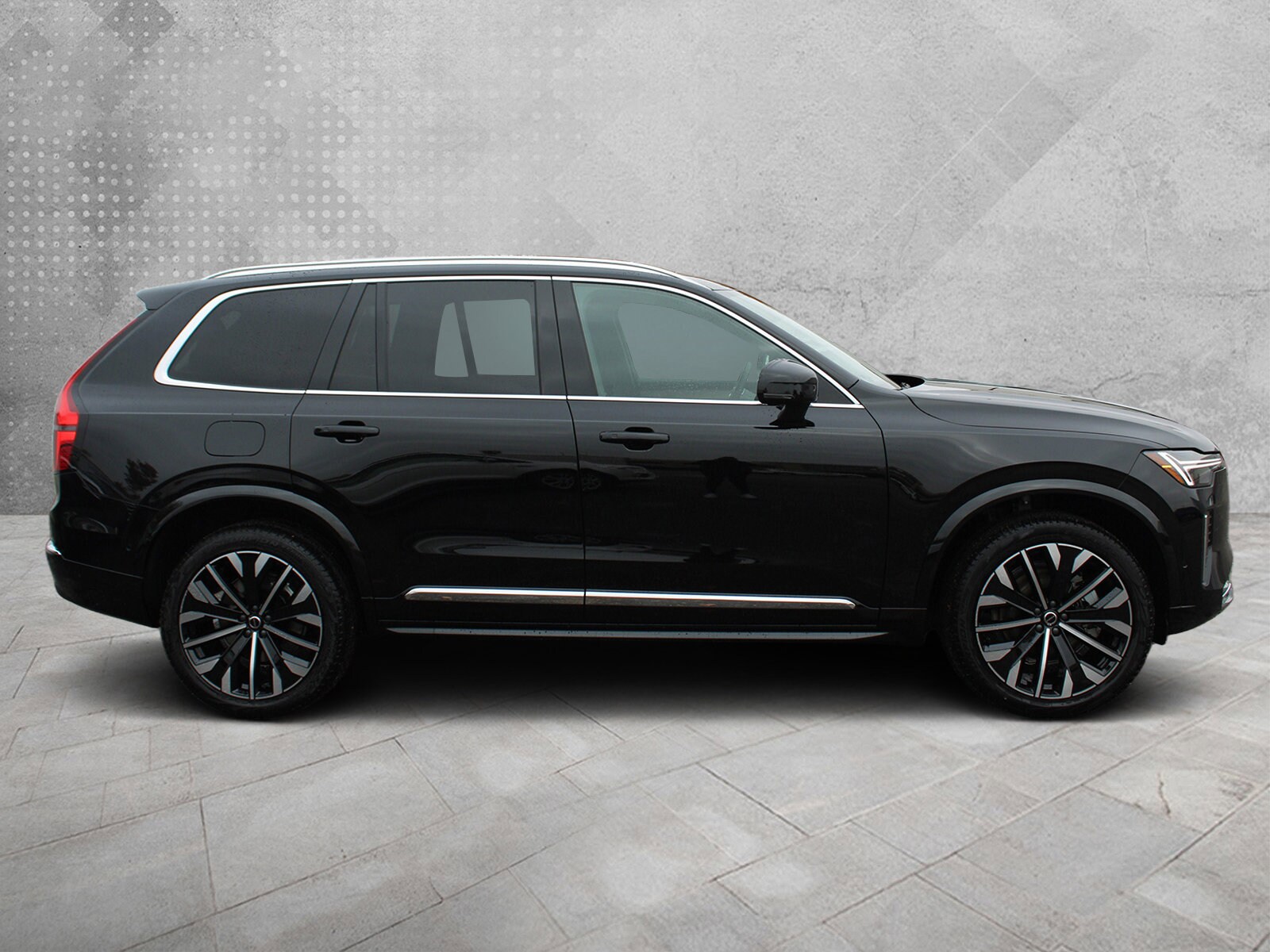 2026 Volvo XC90 Plus photo 2