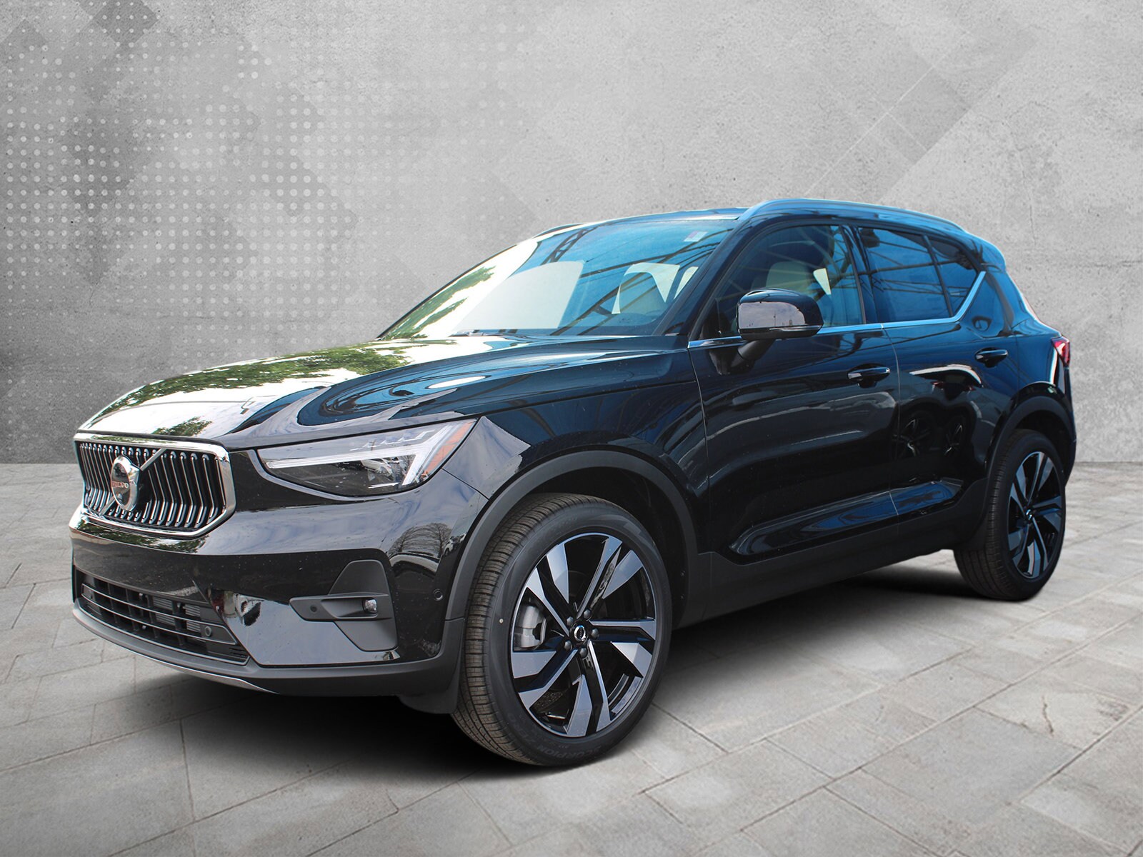 2025 Volvo XC40 photo 3