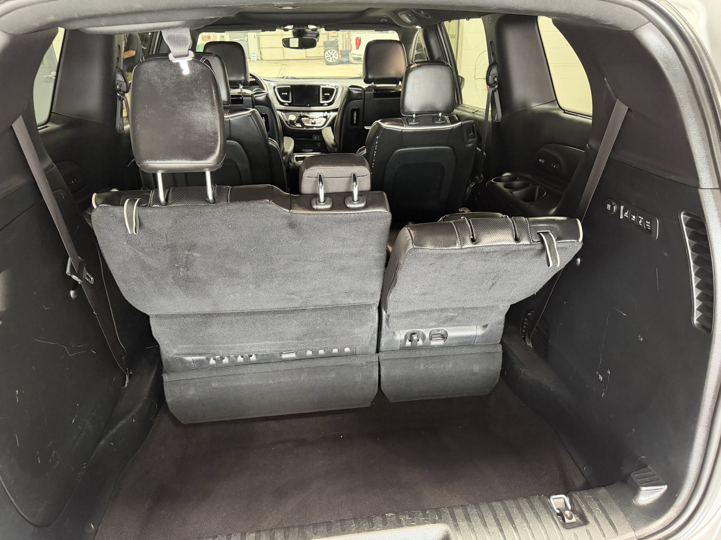 2018 Chrysler Pacifica Limited - Photo 32