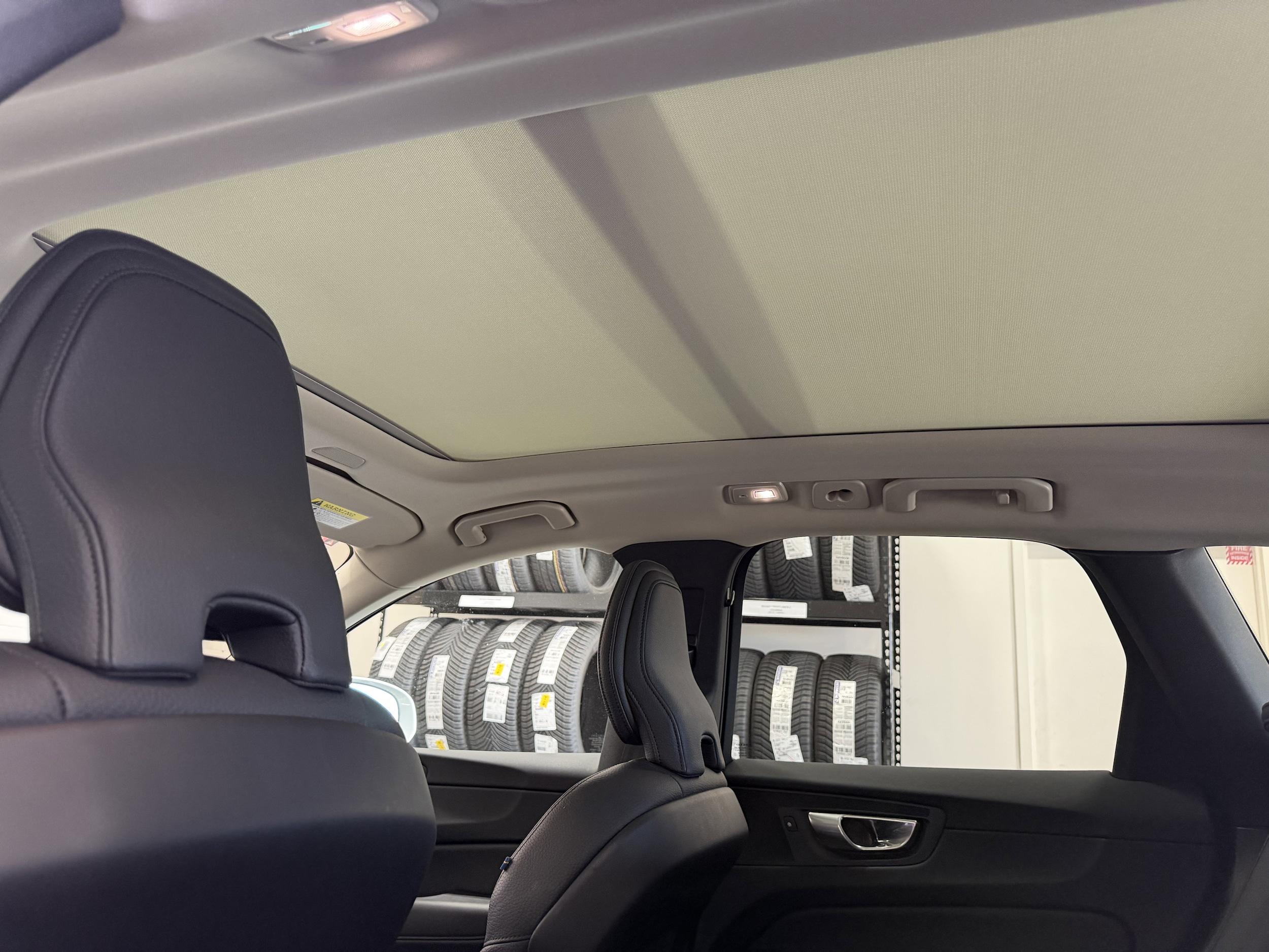2023 Volvo XC60 Plus - Photo 30