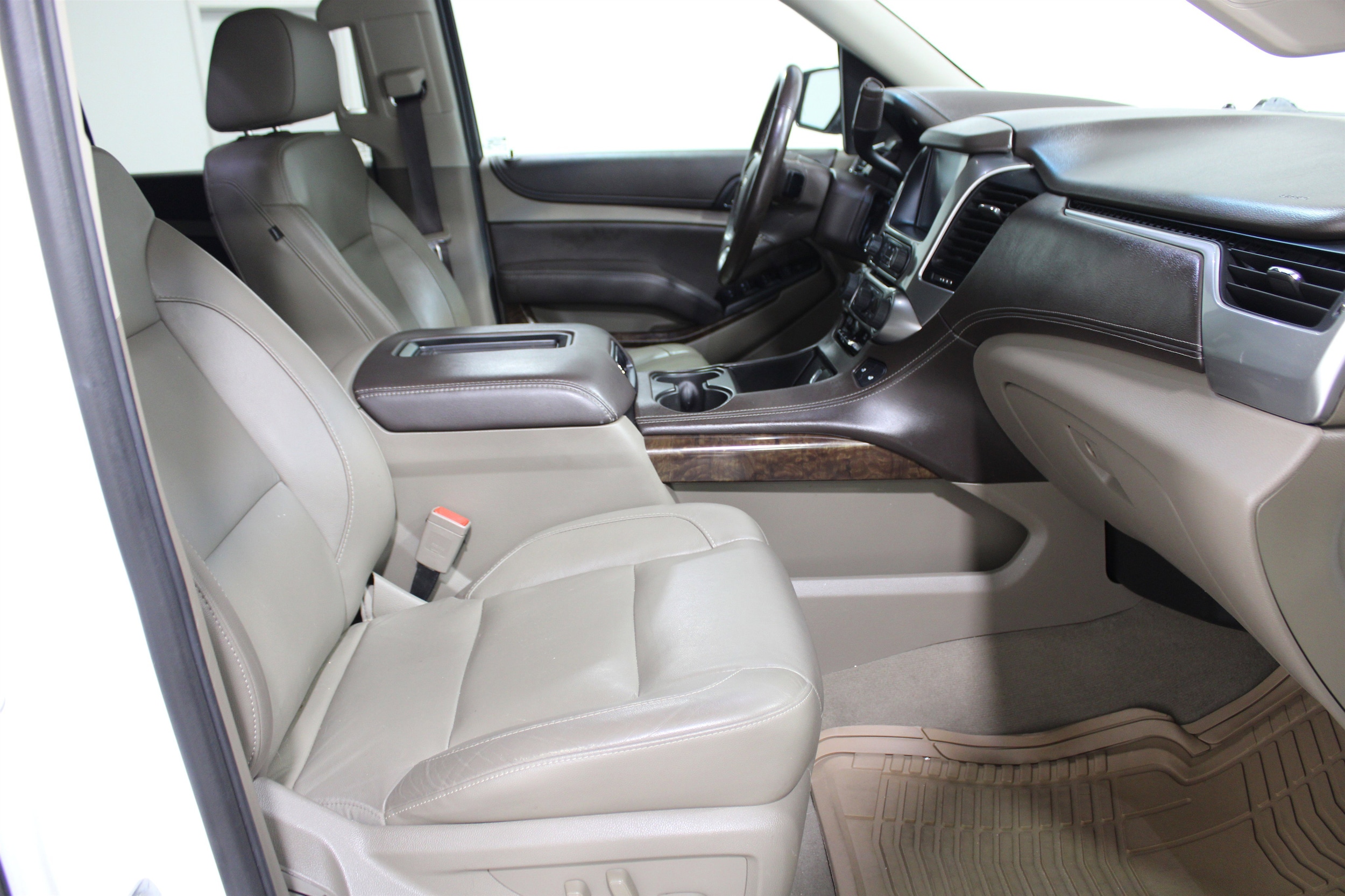 2019 Chevrolet Tahoe LT - Photo 26