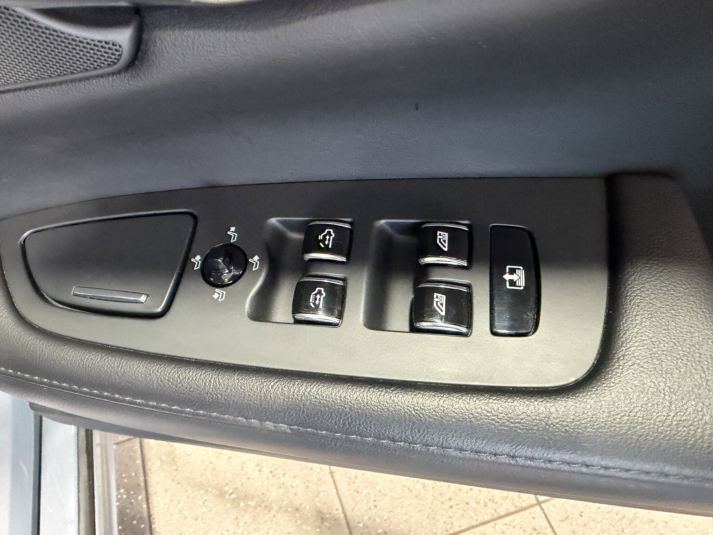 2023 Volvo S90 Plus - Photo 27