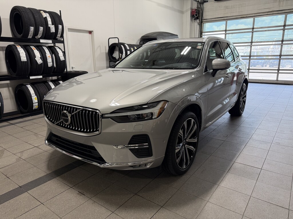 Used 2023 Volvo XC60 B5 FWD Ultimate Bright Sport Utility