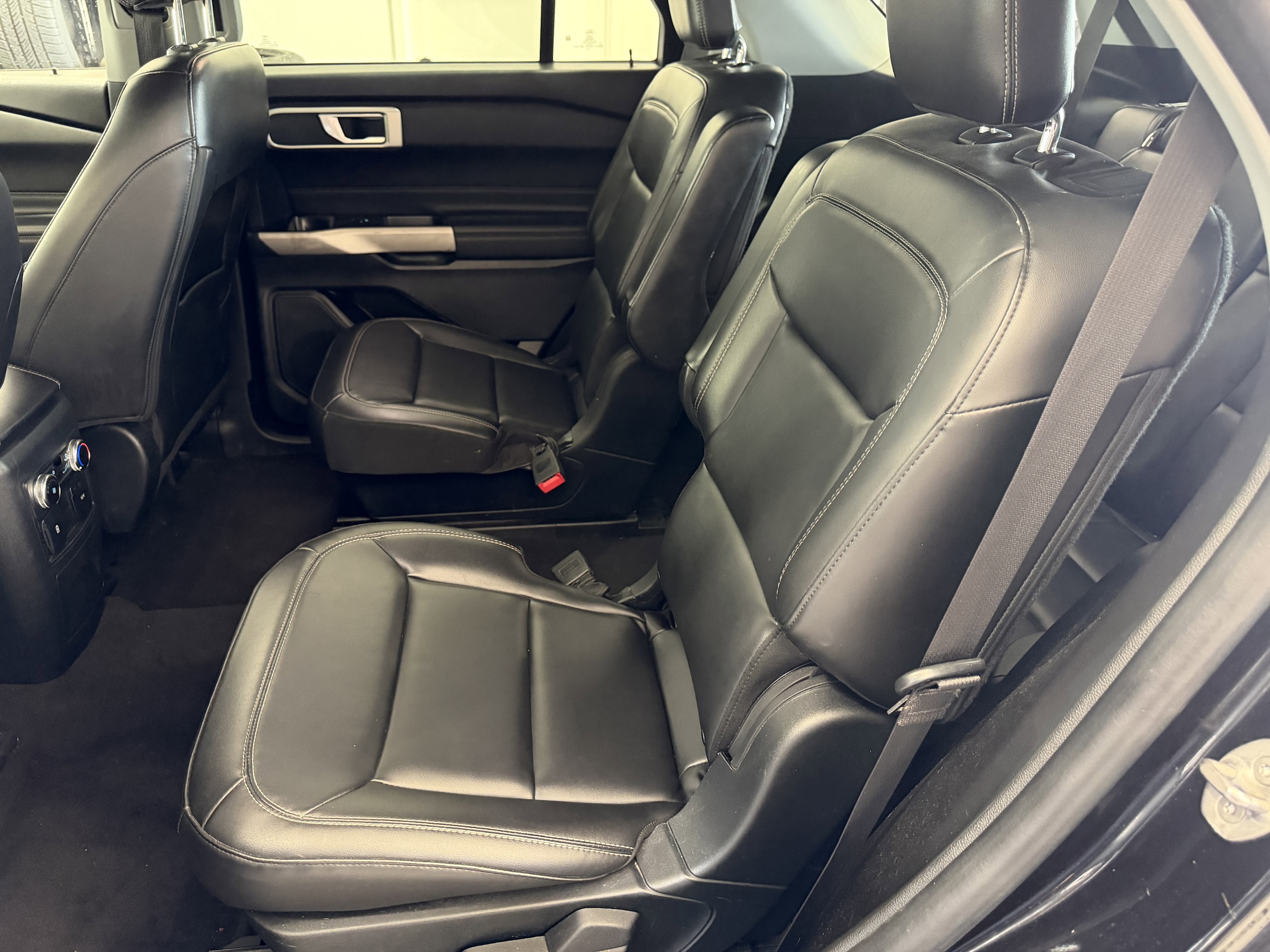 2022 Ford Explorer XLT - Photo 26