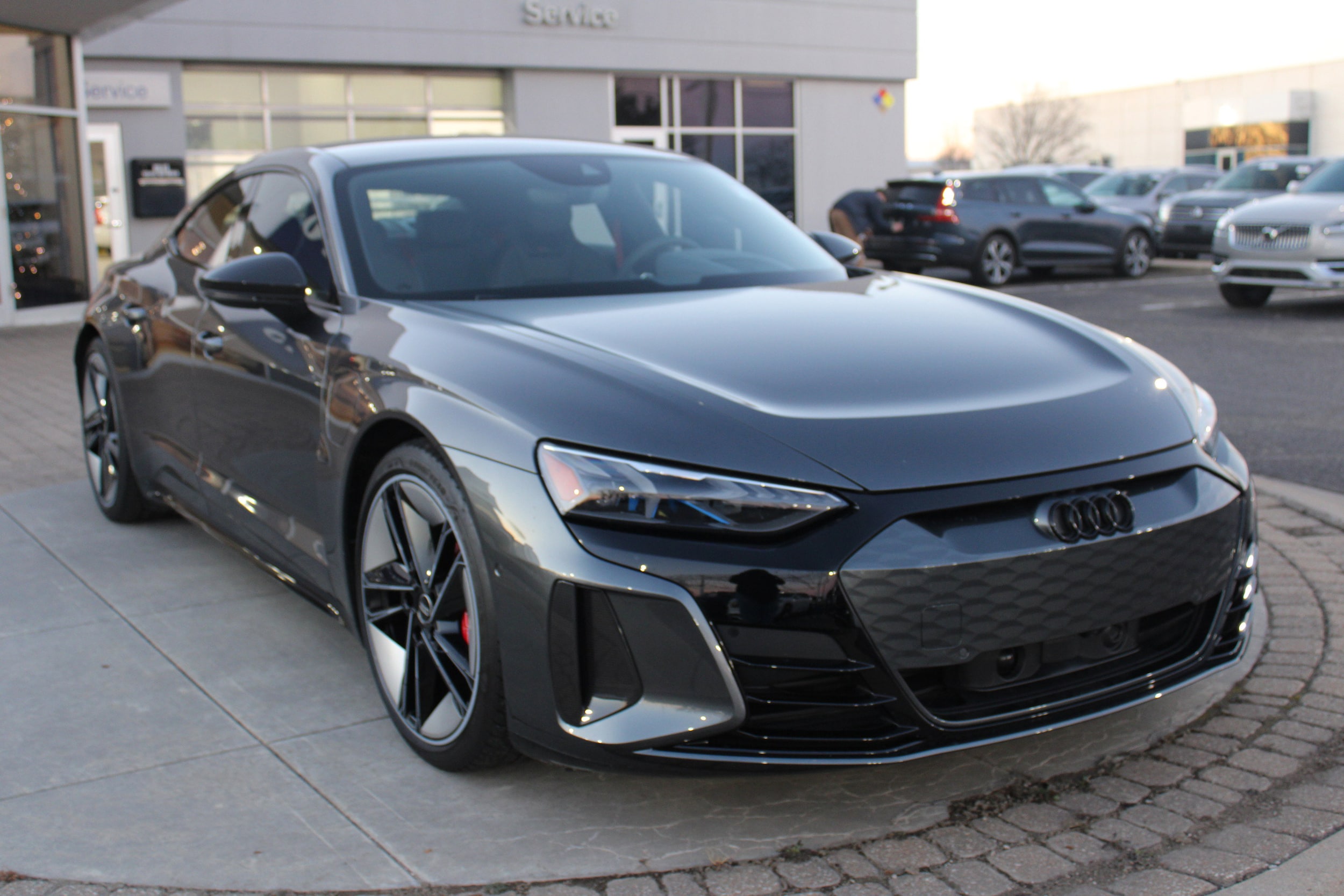 2022 Audi RS e-tron GT Base's photo