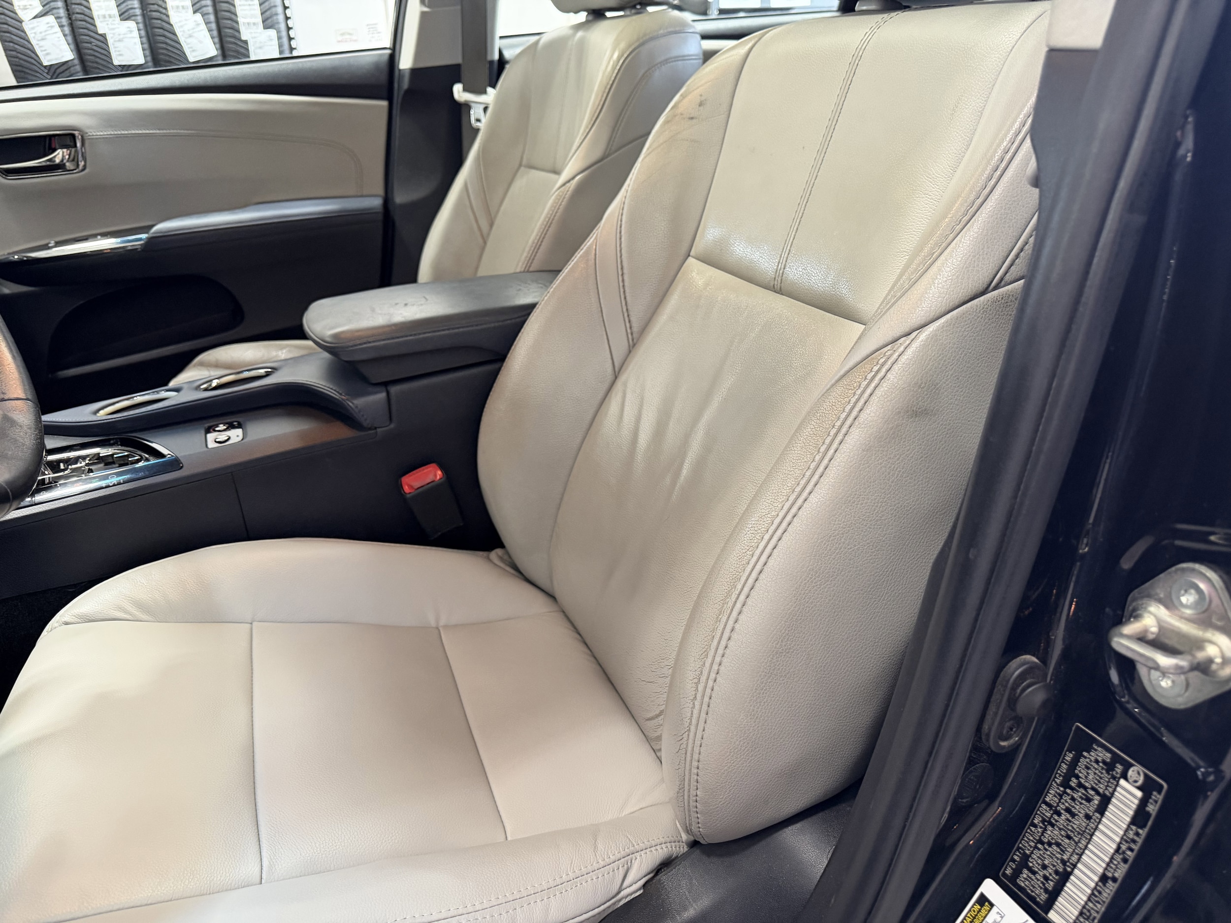 2014 Toyota Avalon XLE Premium - Photo 12