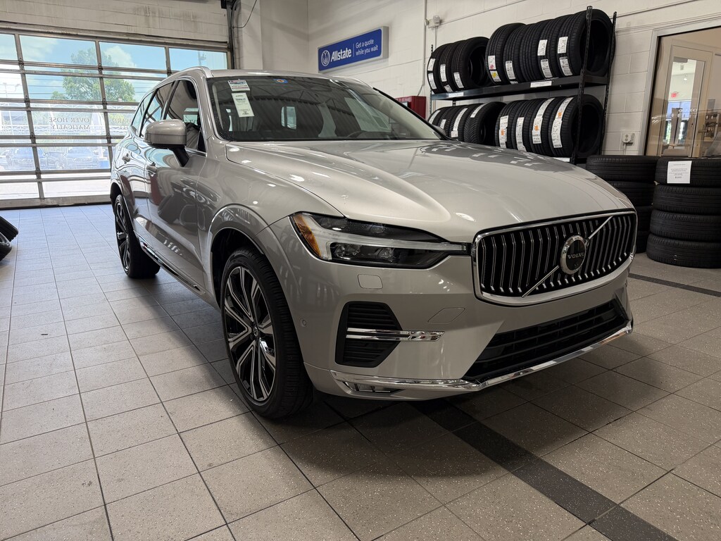 Used 2023 Volvo XC60 B5 FWD Ultimate Bright Sport Utility