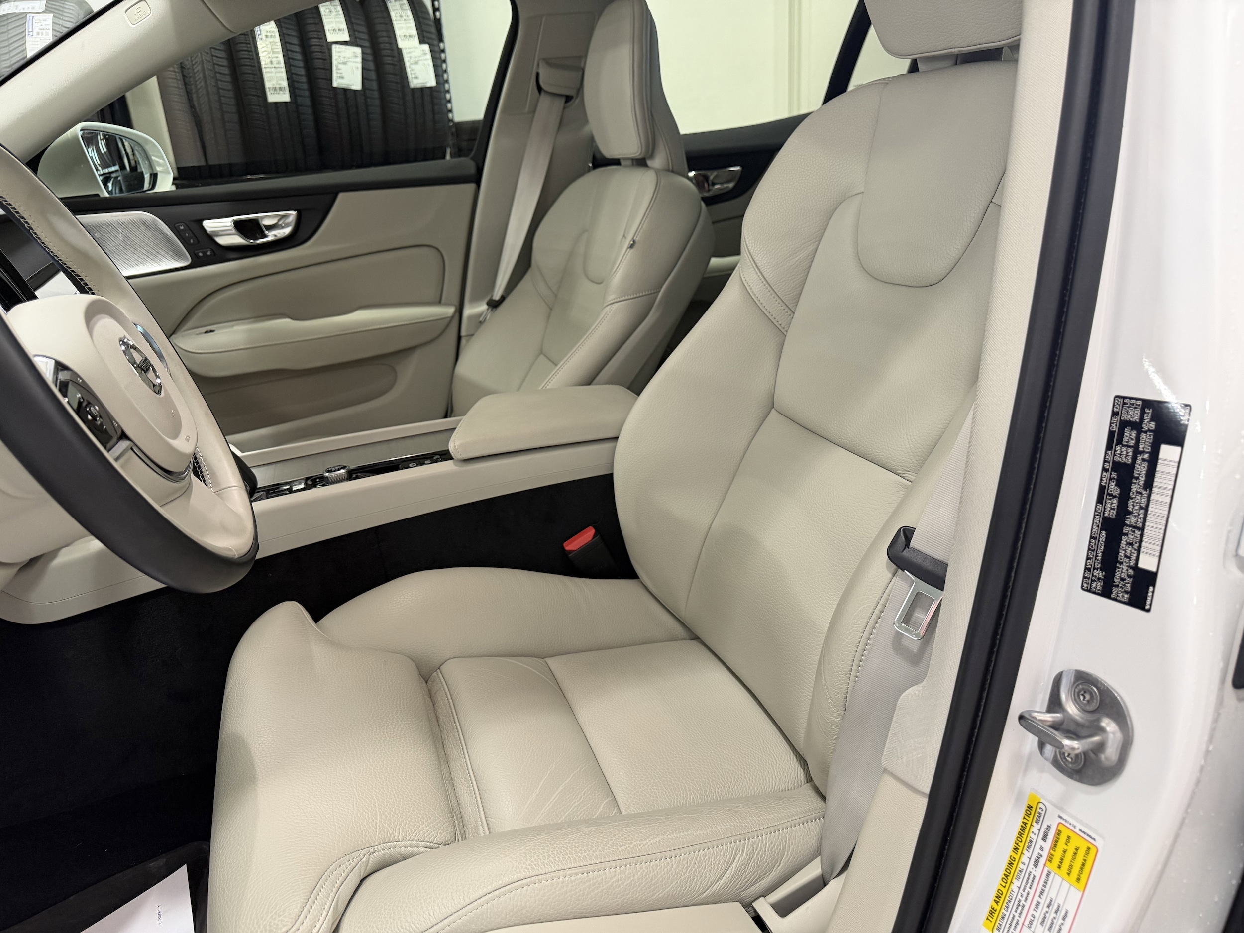 2023 Volvo S60 Ultimate - Photo 12